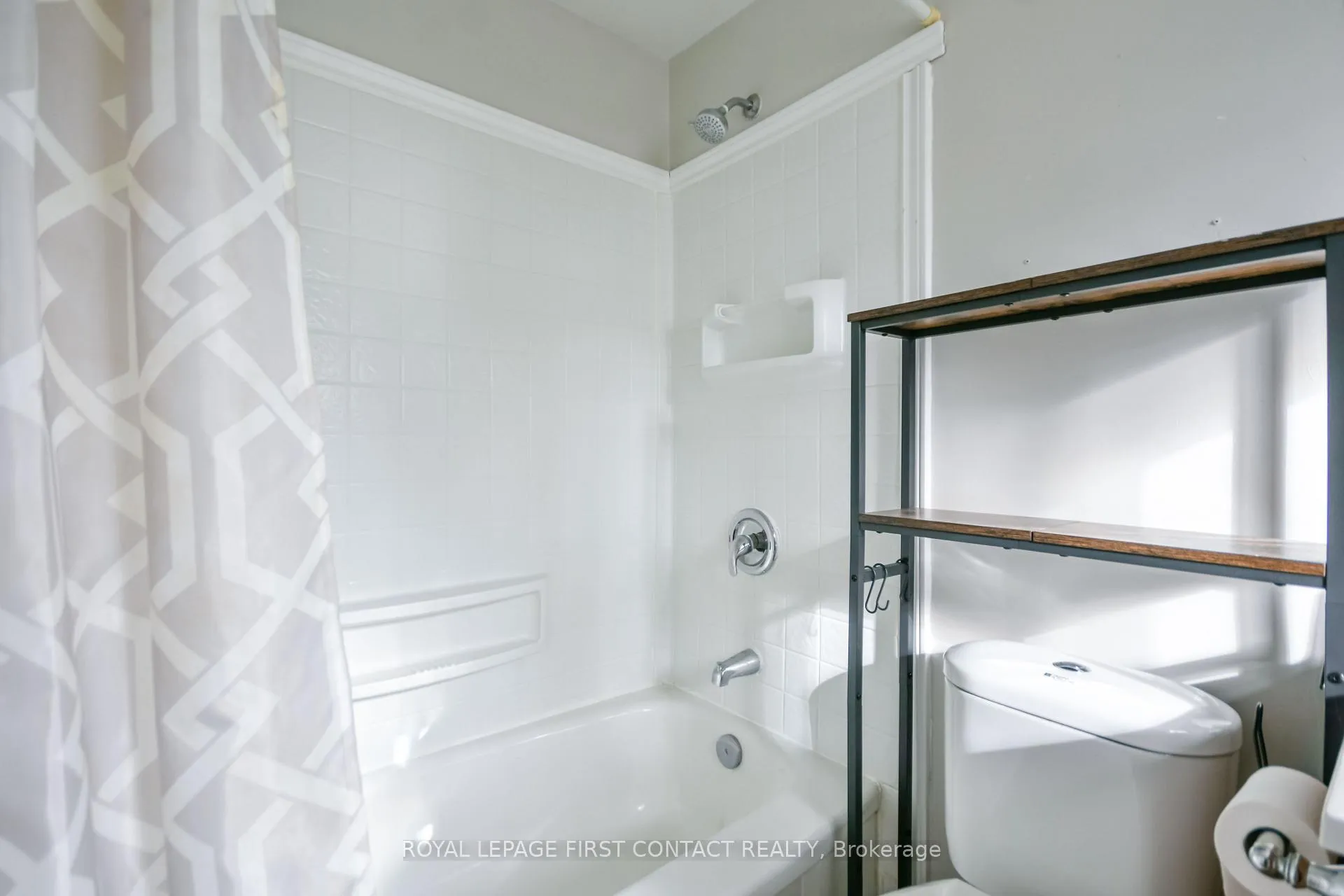 Photo 30 of 3071 Mosely Street, Wasaga Beach — HOMEH