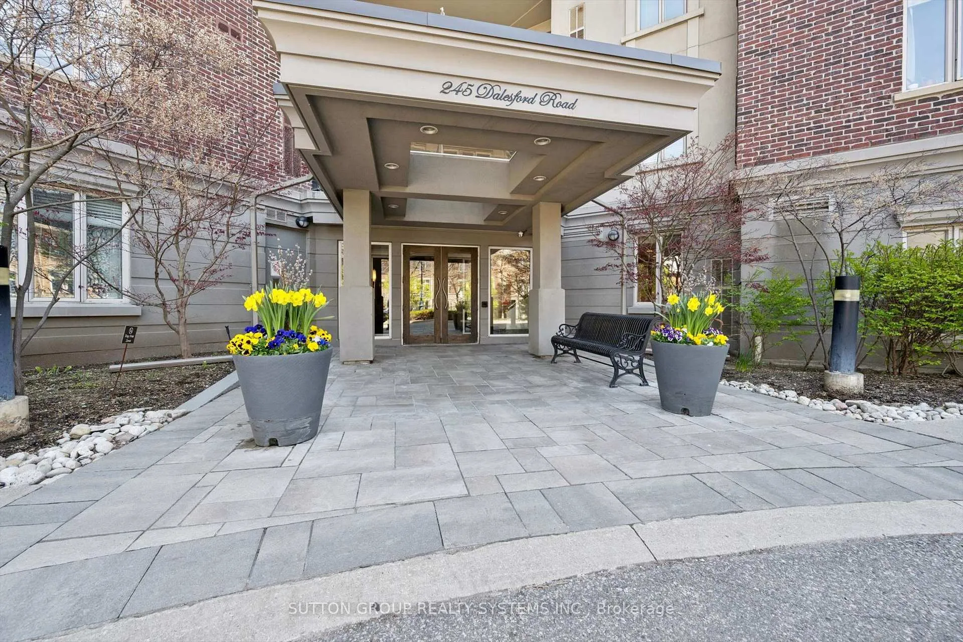 Photo 2 of Unit 505, 245 Dalesford Road, Etobicoke, Stonegate-Queensway — HOMEH