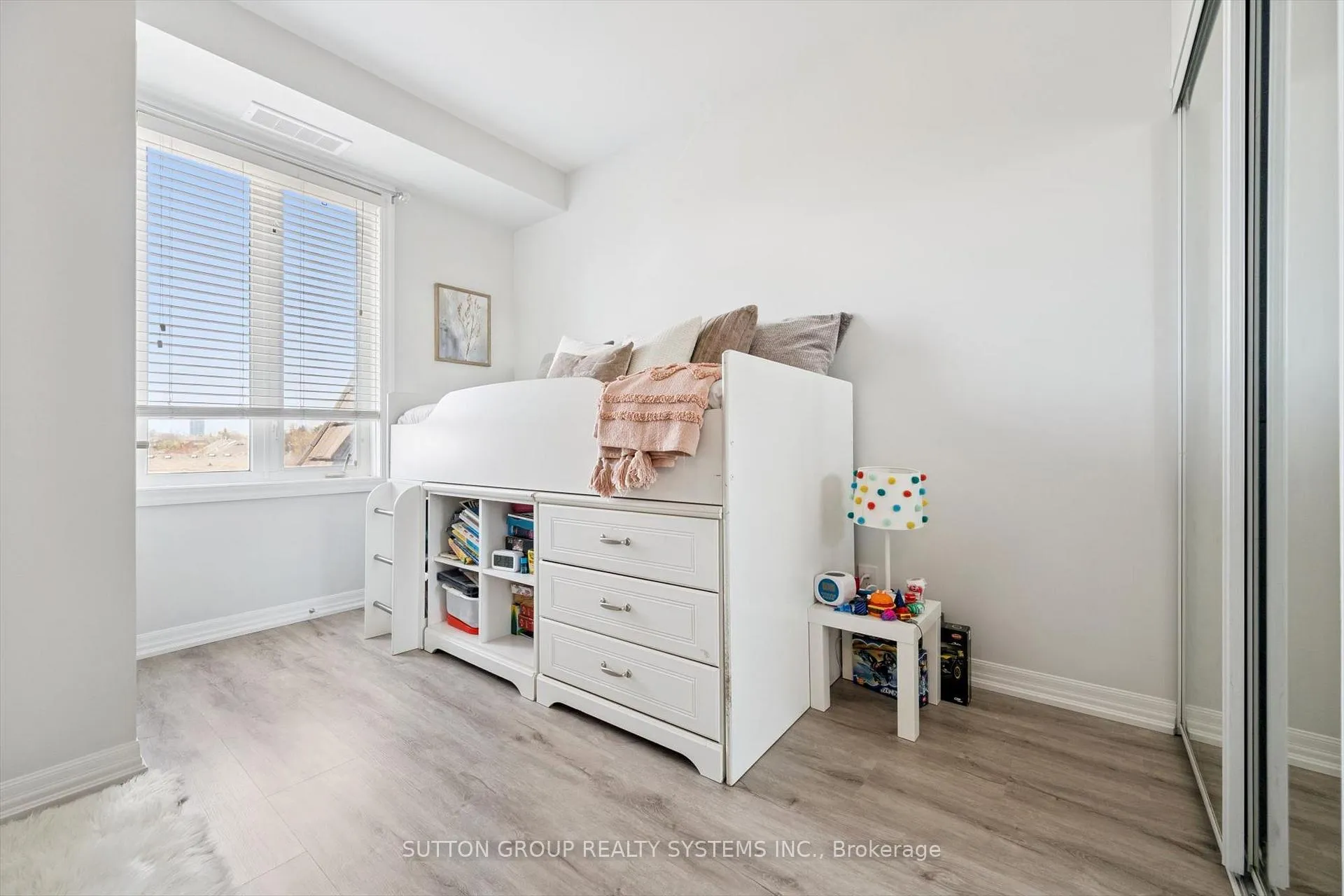 Photo 18 of Unit 505, 245 Dalesford Road, Etobicoke, Stonegate-Queensway — HOMEH