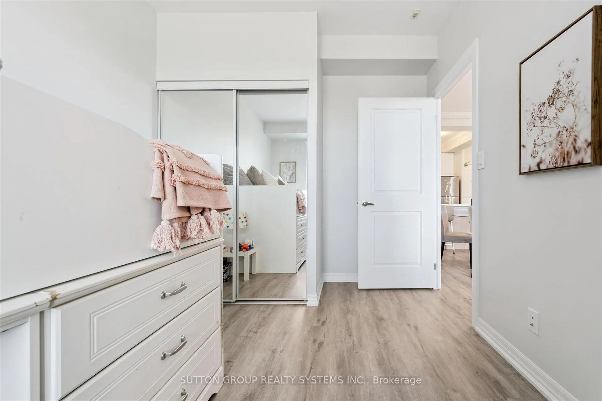 Photo 19 of Unit 505, 245 Dalesford Road, Etobicoke, Stonegate-Queensway — HOMEH