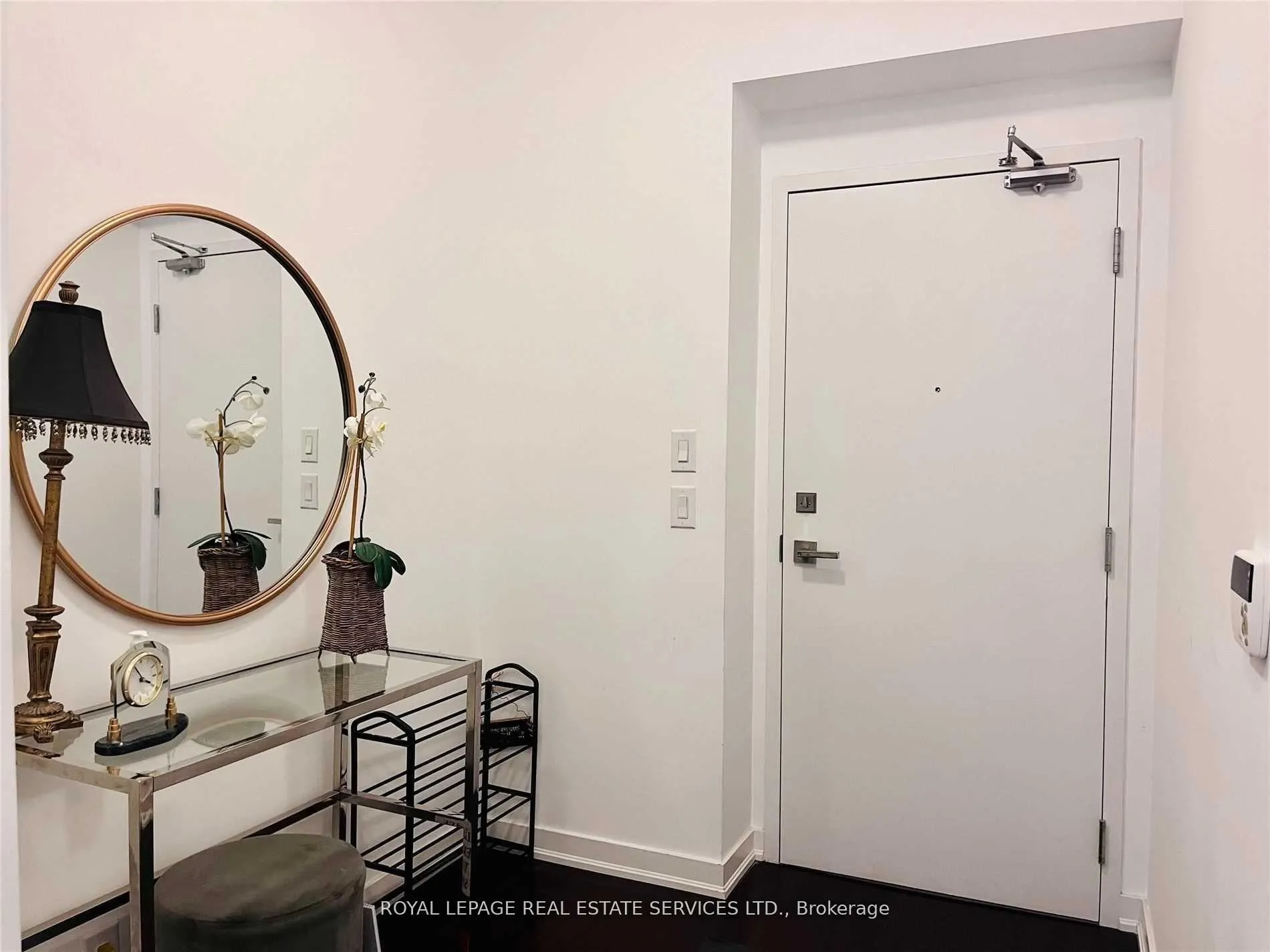 Photo 5 of Unit 1909, 14 York Street E, Toronto, Waterfront Communities — HOMEH