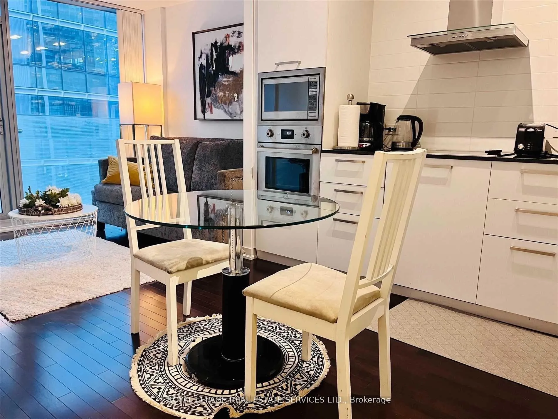 Photo 10 of Unit 1909, 14 York Street E, Toronto, Waterfront Communities — HOMEH