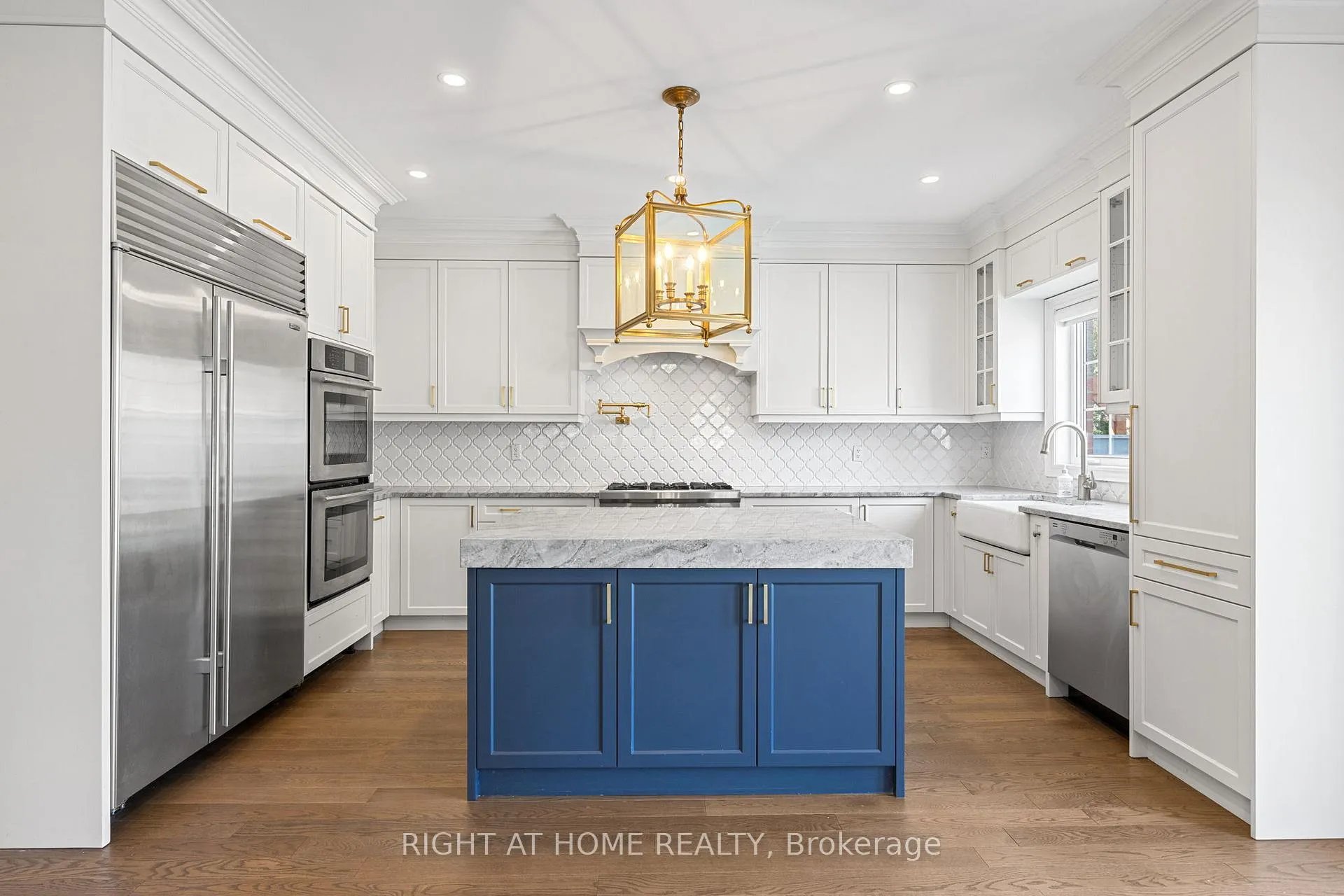 Photo 13 of 116 Knightshade Drive, Vaughan, Patterson — HOMEH