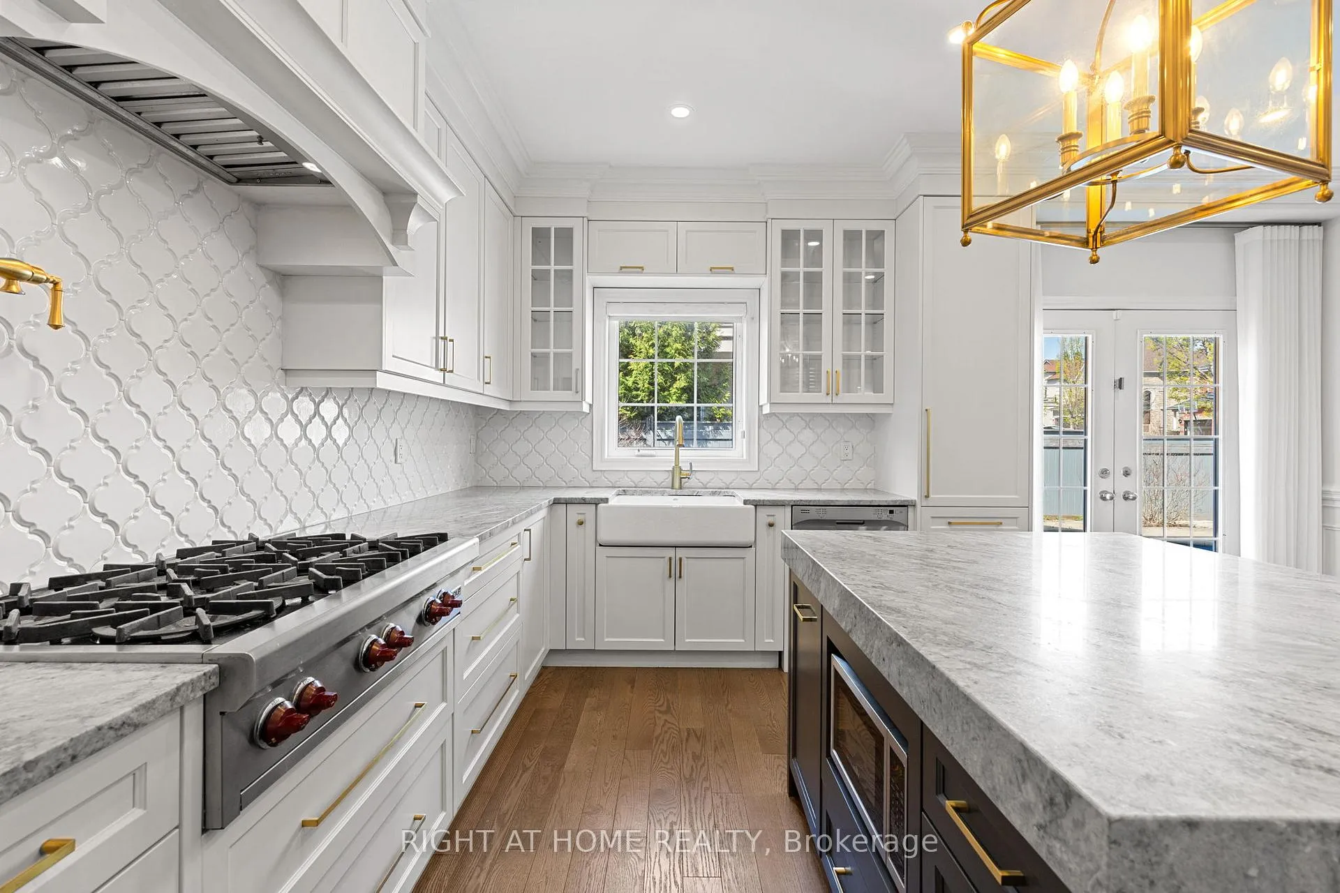 Photo 15 of 116 Knightshade Drive, Vaughan, Patterson — HOMEH