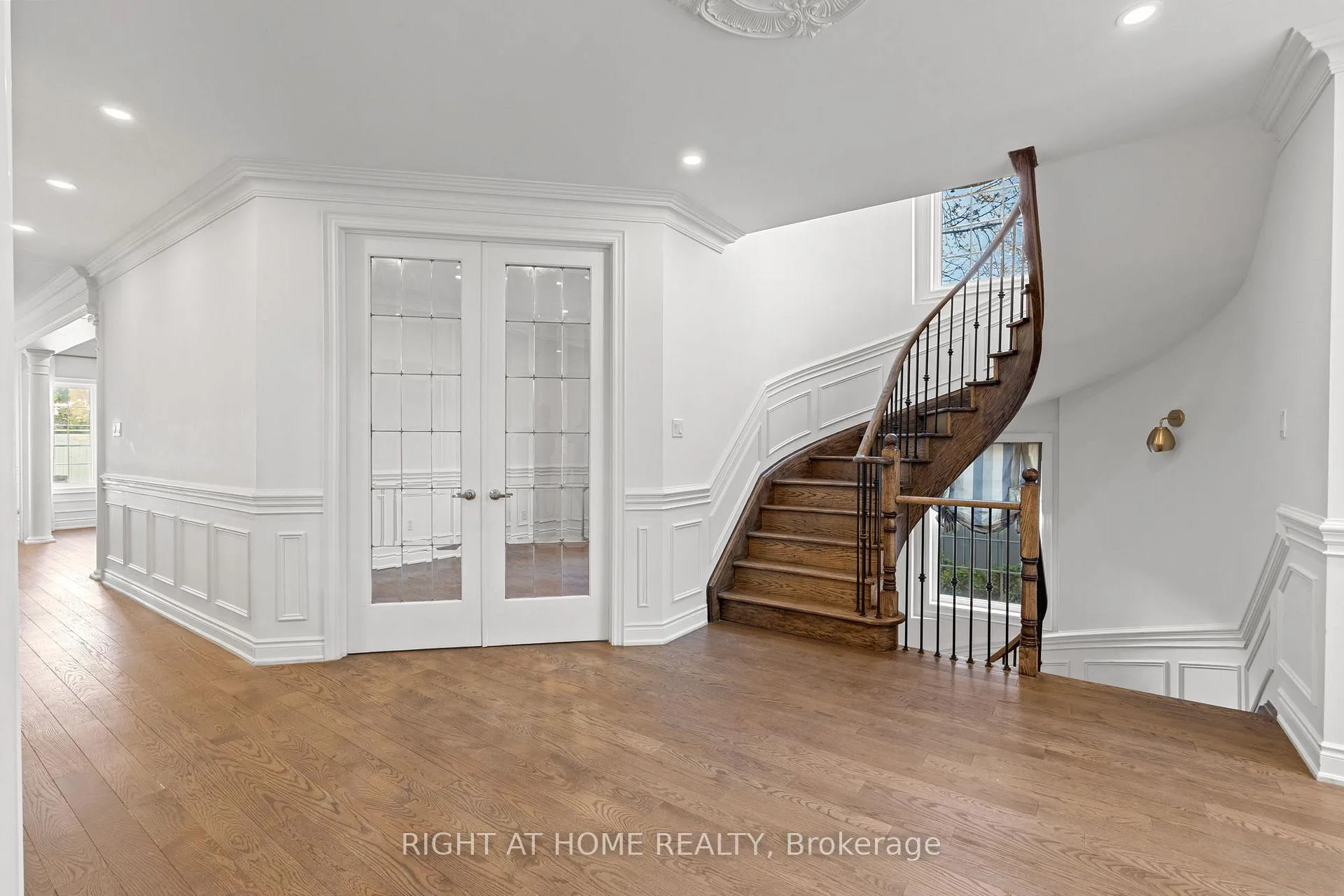 Photo 19 of 116 Knightshade Drive, Vaughan, Patterson — HOMEH