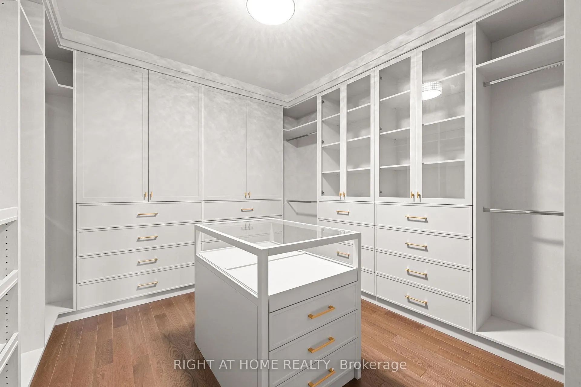 Photo 23 of 116 Knightshade Drive, Vaughan, Patterson — HOMEH