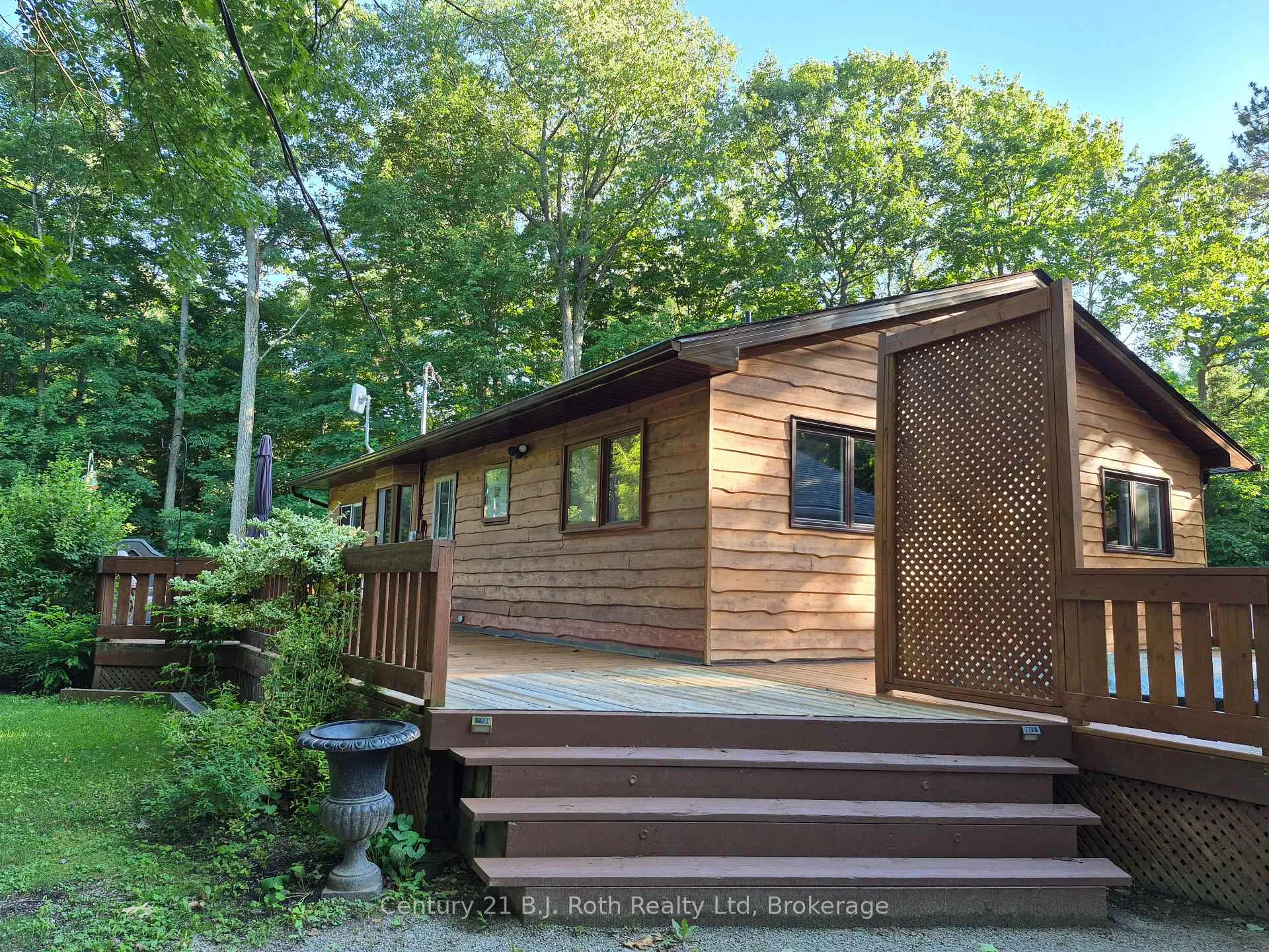 Photo 4 of 3 Celestine Court, Tiny, Rural Tiny — HOMEH