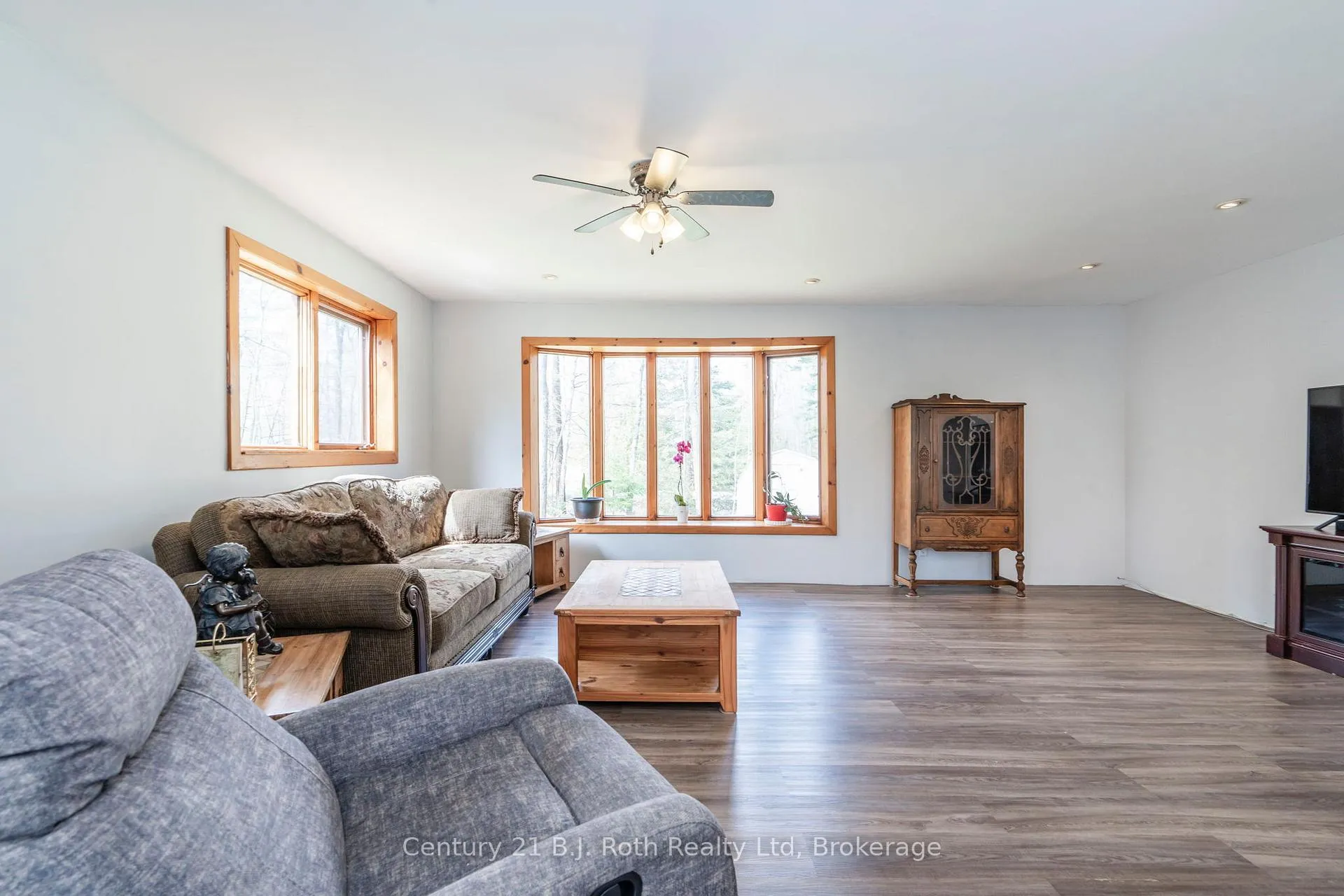 Photo 14 of 3 Celestine Court, Tiny, Rural Tiny — HOMEH