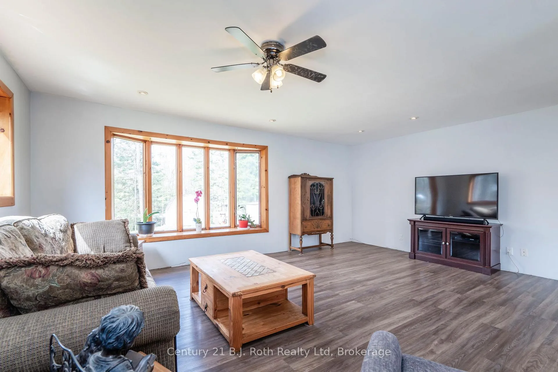 Photo 15 of 3 Celestine Court, Tiny, Rural Tiny — HOMEH