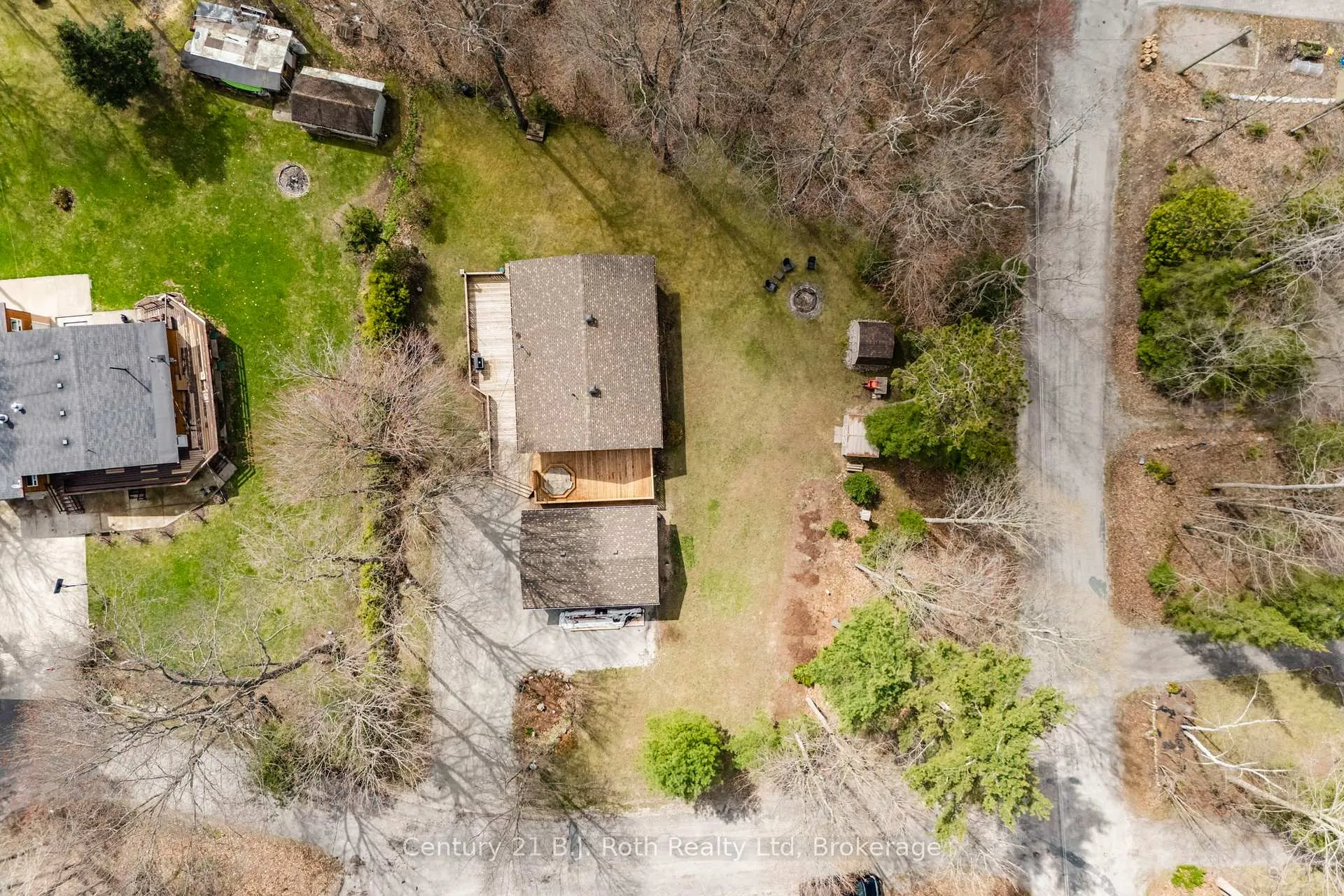 Photo 38 of 3 Celestine Court, Tiny, Rural Tiny — HOMEH