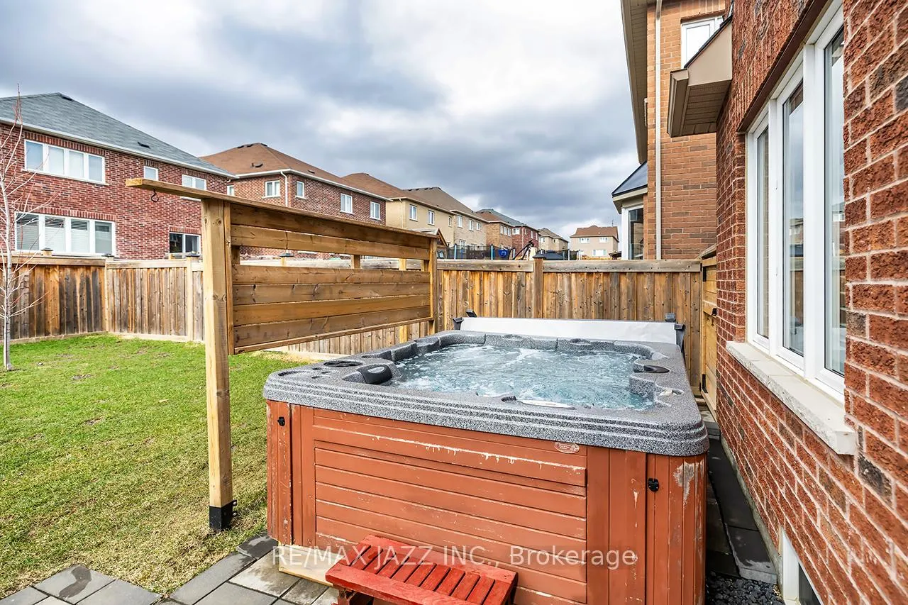 Photo 38 of 872 William Lee Avenue, Oshawa, Taunton — HOMEH