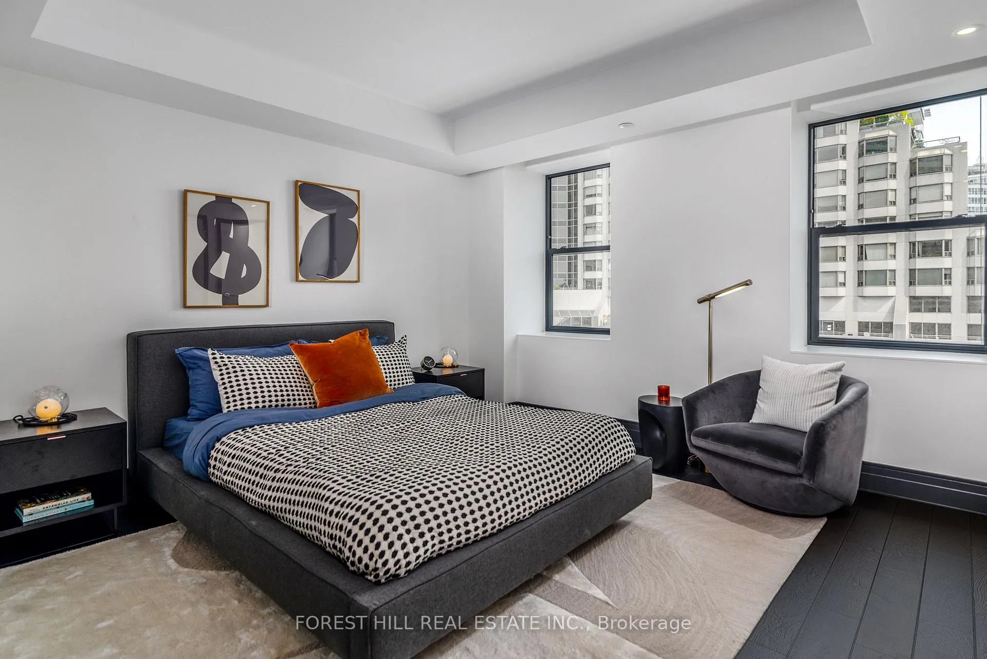 Photo 5 of Unit 1505, 2 Avenue Road, Toronto, The Annex — HOMEH