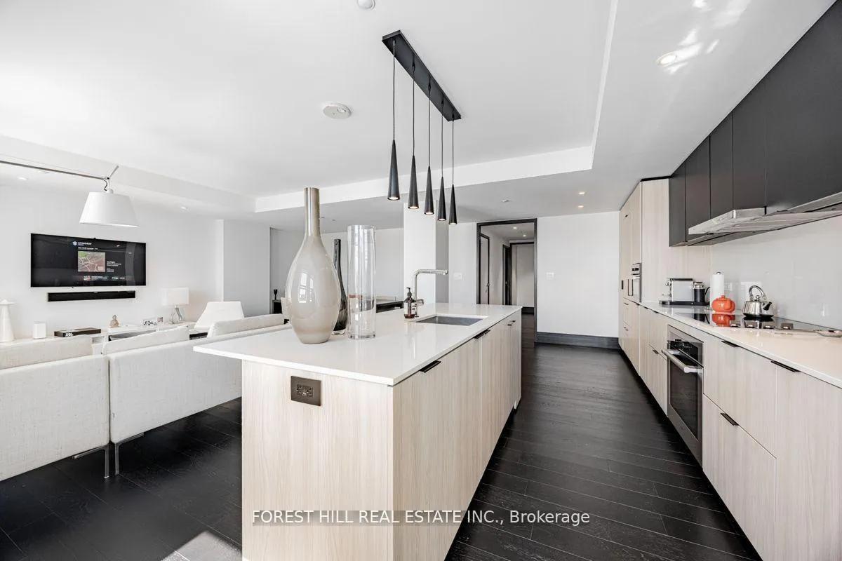 Photo 13 of Unit 1505, 2 Avenue Road, Toronto, The Annex — HOMEH