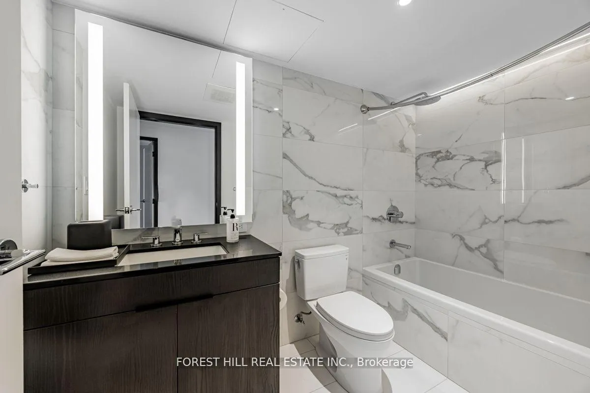 Photo 16 of Unit 1505, 2 Avenue Road, Toronto, The Annex — HOMEH