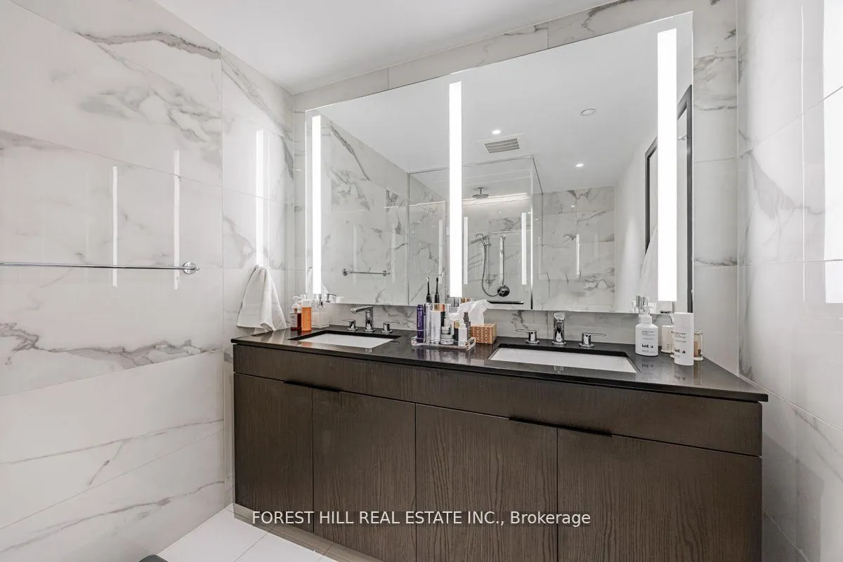 Photo 18 of Unit 1505, 2 Avenue Road, Toronto, The Annex — HOMEH
