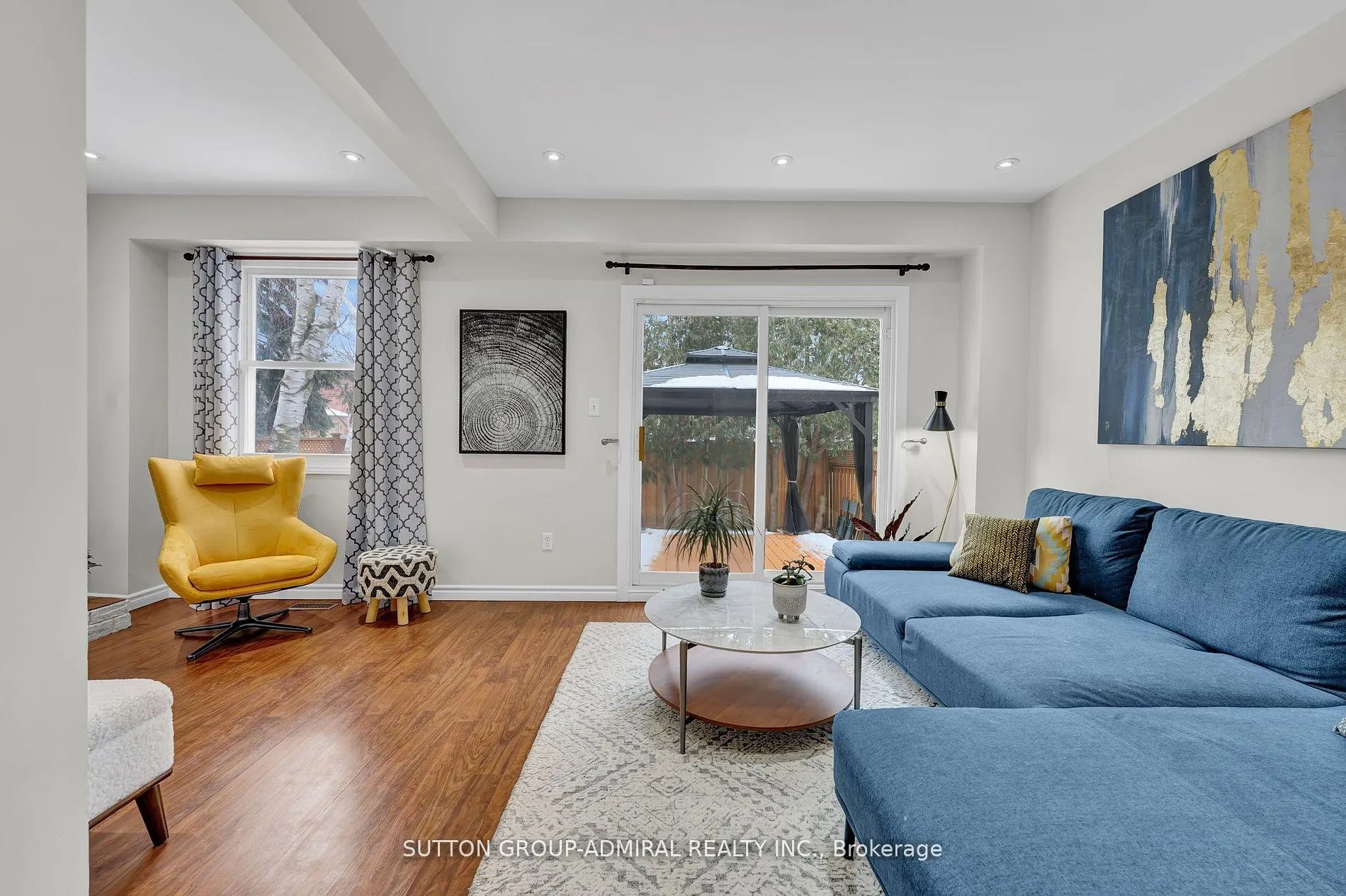 Photo 7 of 52 Garden Avenue, Brampton, Brampton West — HOMEH