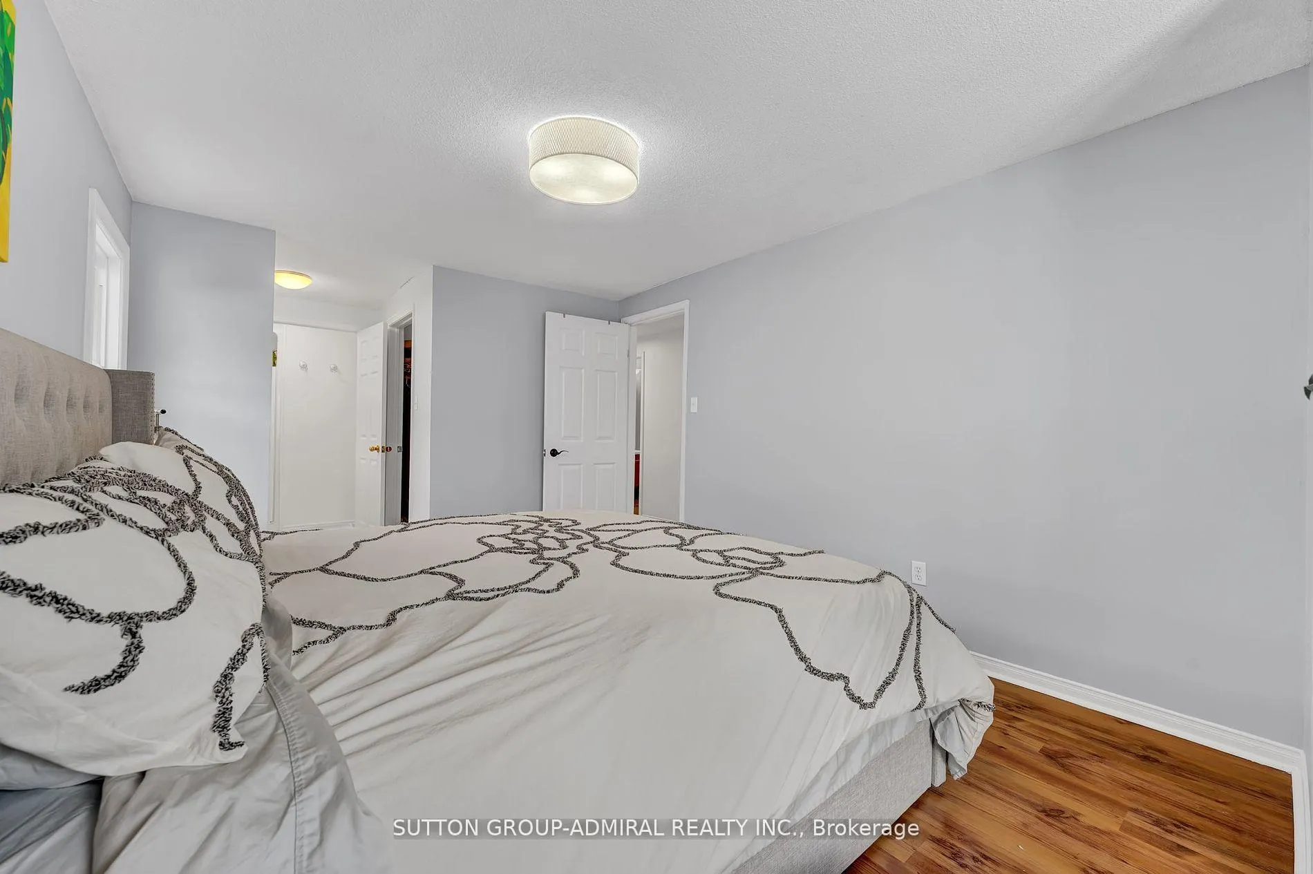Photo 23 of 52 Garden Avenue, Brampton, Brampton West — HOMEH