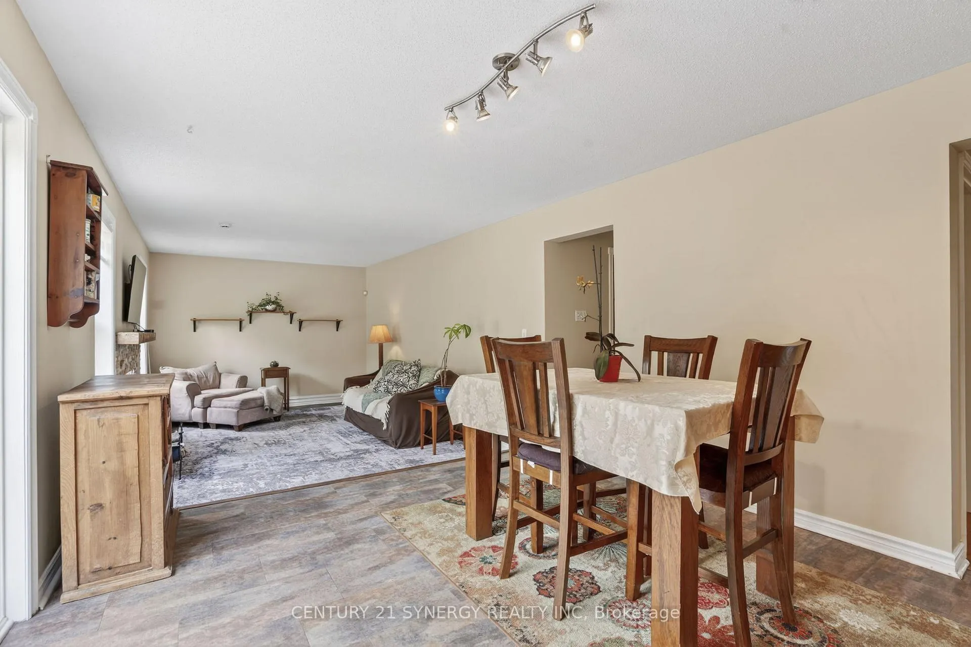 Photo 10 of 6 Sawgrass Circle, Ottawa, Remainder of Stittsville & Area — HOMEH