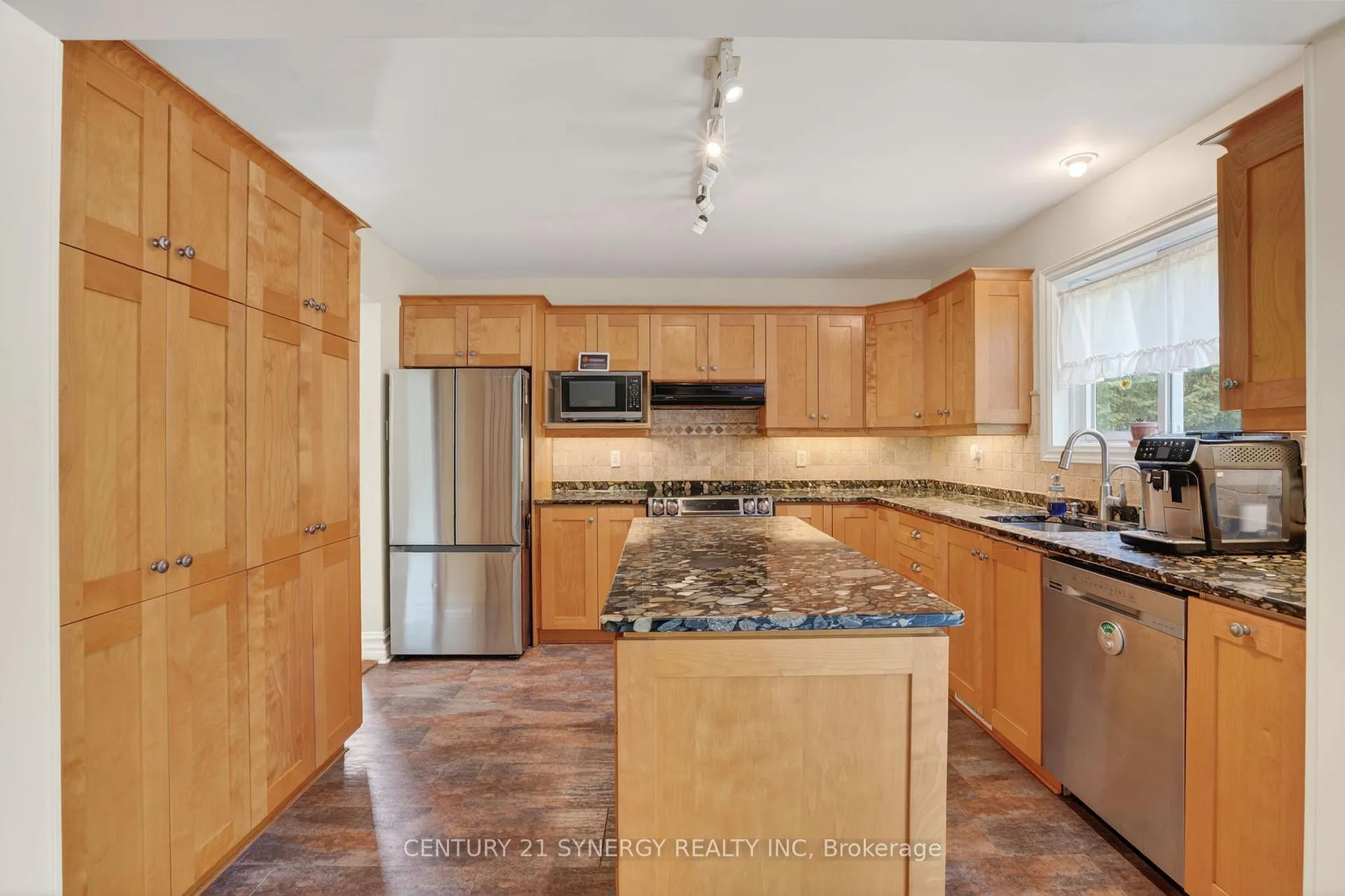 Photo 11 of 6 Sawgrass Circle, Ottawa, Remainder of Stittsville & Area — HOMEH