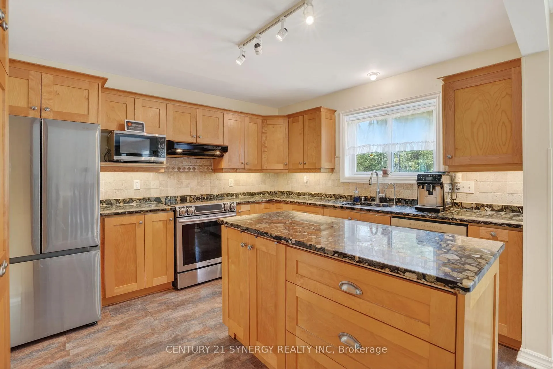 Photo 12 of 6 Sawgrass Circle, Ottawa, Remainder of Stittsville & Area — HOMEH