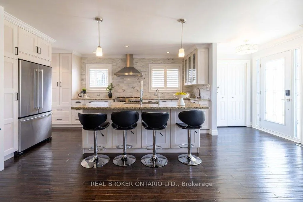 Photo 6 of 272 Oriole Court, Milton, Old Milton — HOMEH