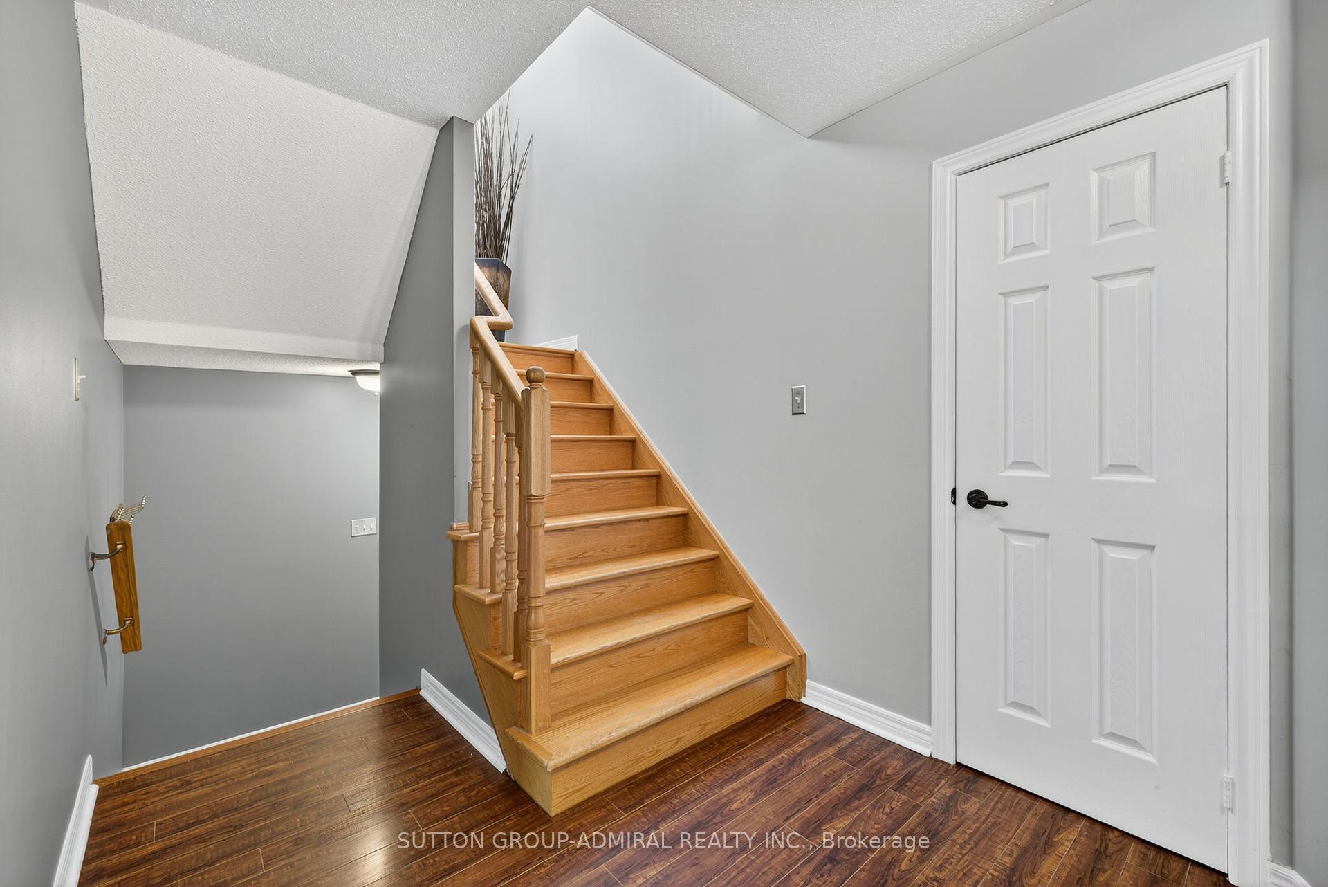 Photo 9 of 93 Harvest Moon Drive, Caledon, Bolton West — HOMEH