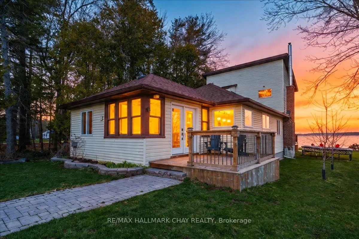 Photo 6 of 461 Limerick Street, Innisfil, Rural Innisfil — HOMEH