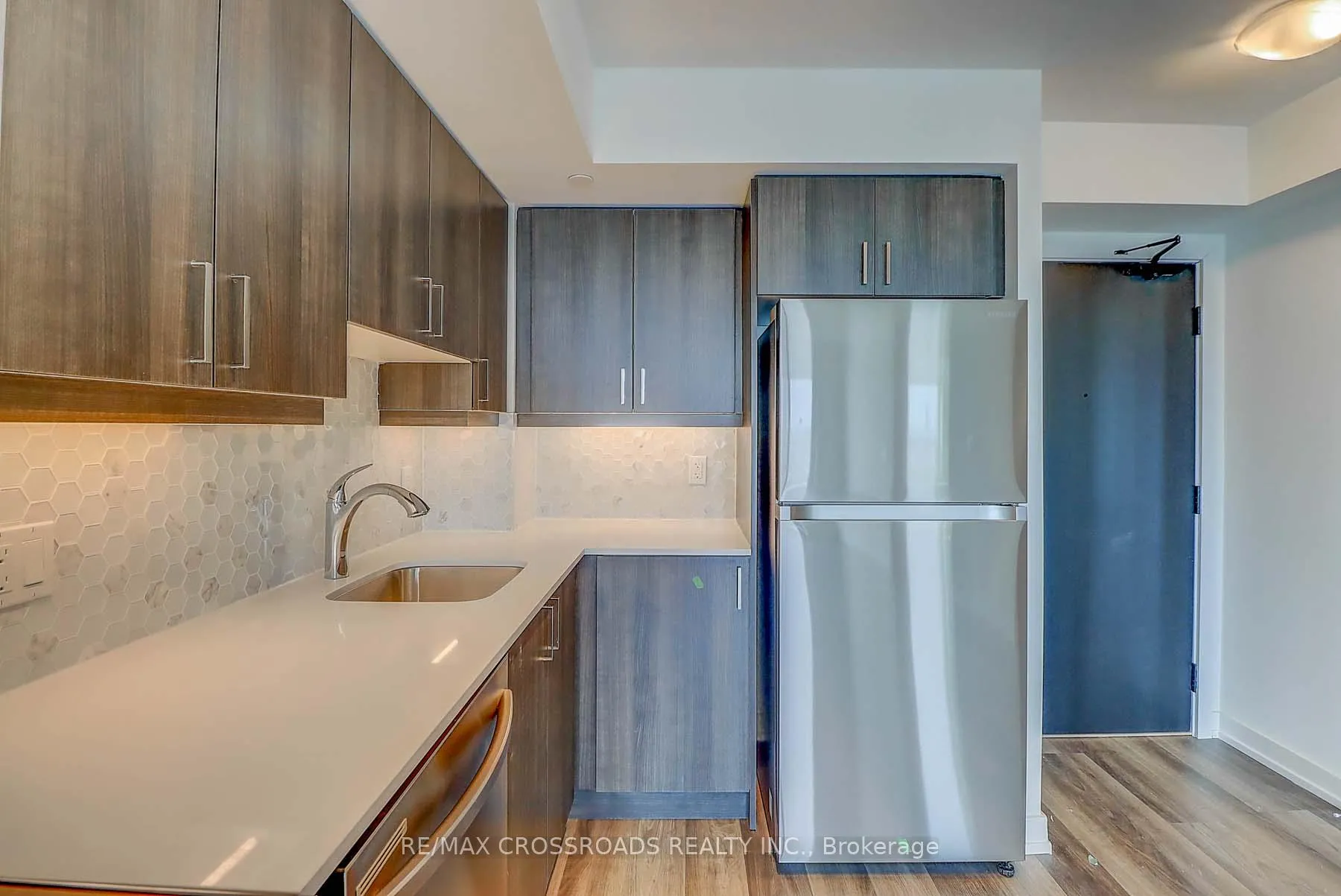 Photo 7 of Unit 1111, 1480 Bayly Street, Pickering, Bay Ridges — HOMEH