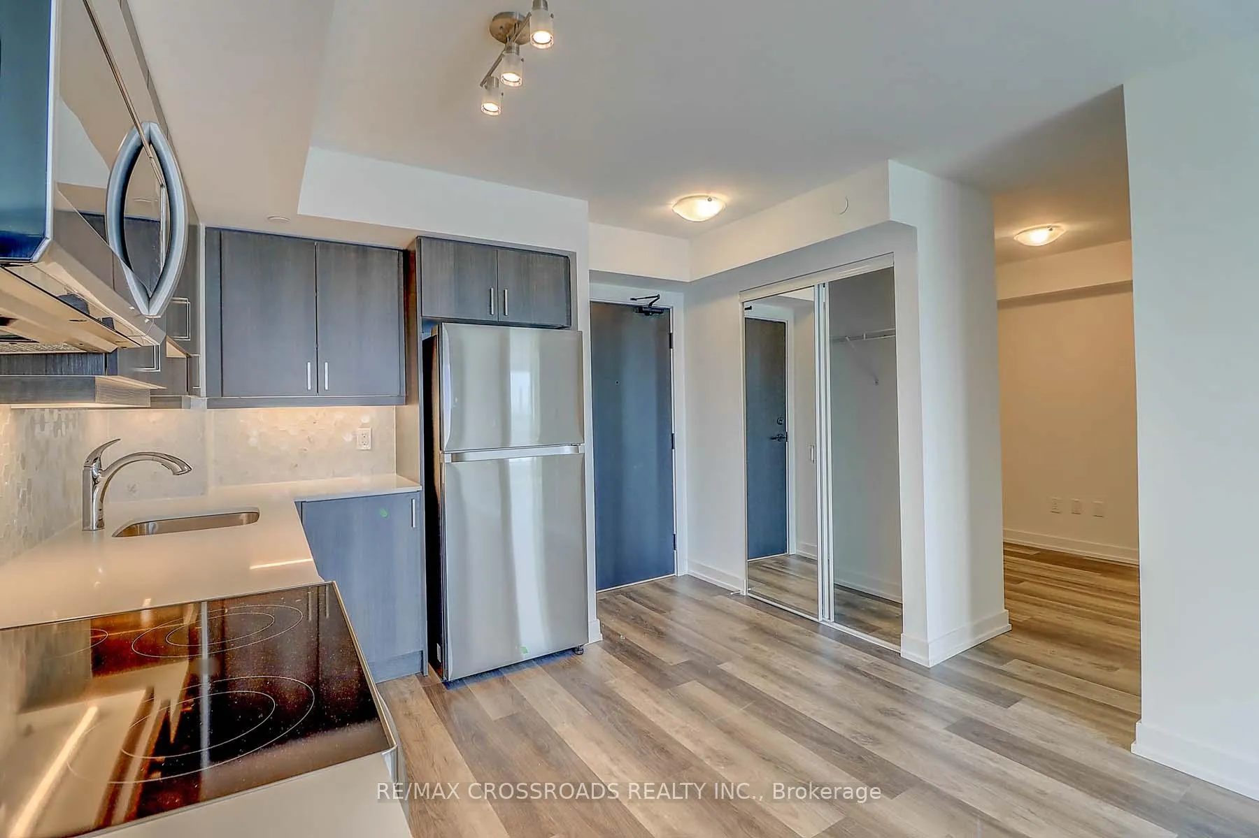 Photo 8 of Unit 1111, 1480 Bayly Street, Pickering, Bay Ridges — HOMEH
