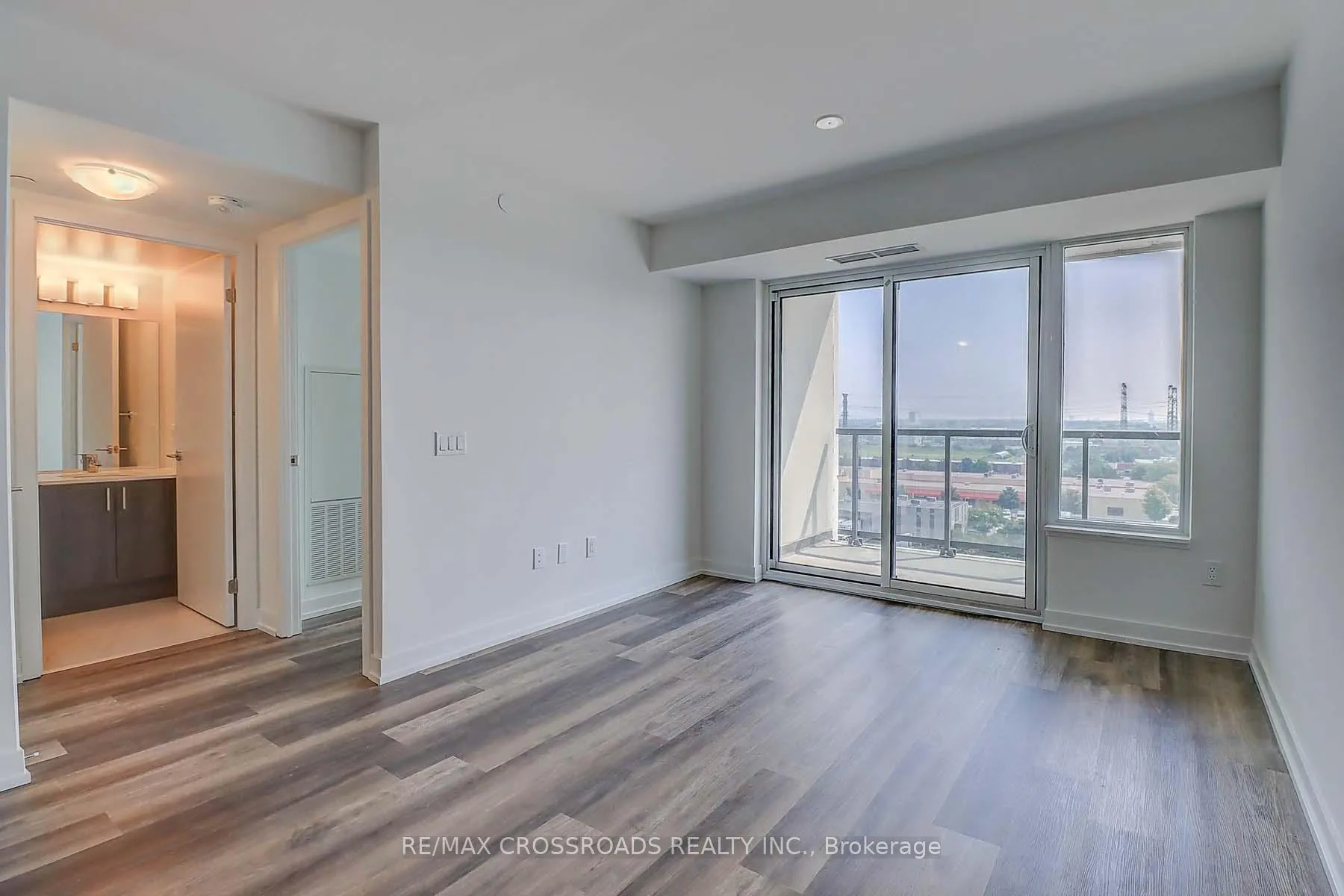 Photo 9 of Unit 1111, 1480 Bayly Street, Pickering, Bay Ridges — HOMEH