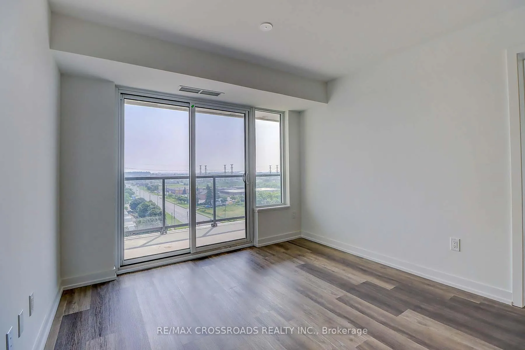 Photo 16 of Unit 1111, 1480 Bayly Street, Pickering, Bay Ridges — HOMEH