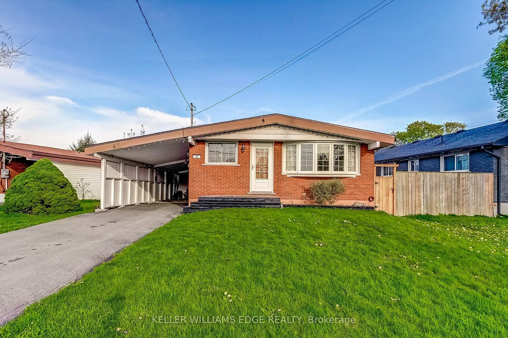 Photo 1 of 43 Lawfield Drive, Hamilton, Lawfield — HOMEH