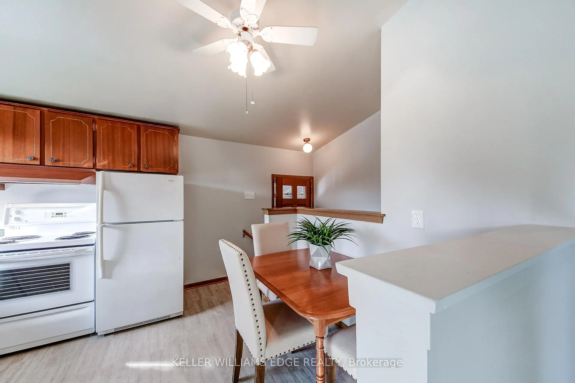 Photo 9 of 43 Lawfield Drive, Hamilton, Lawfield — HOMEH