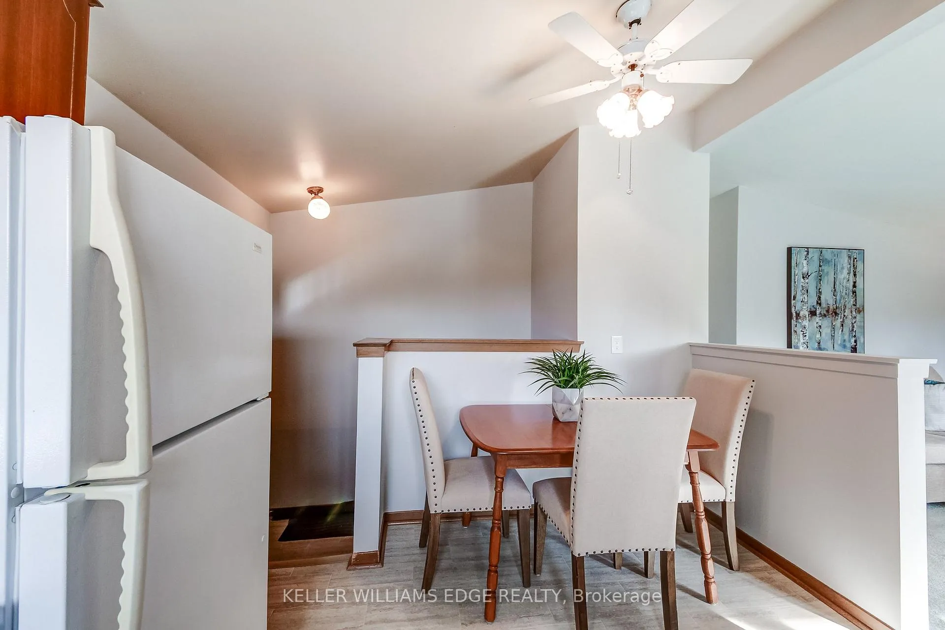 Photo 12 of 43 Lawfield Drive, Hamilton, Lawfield — HOMEH