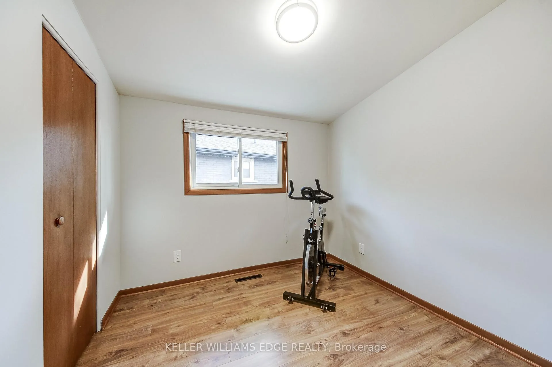 Photo 19 of 43 Lawfield Drive, Hamilton, Lawfield — HOMEH