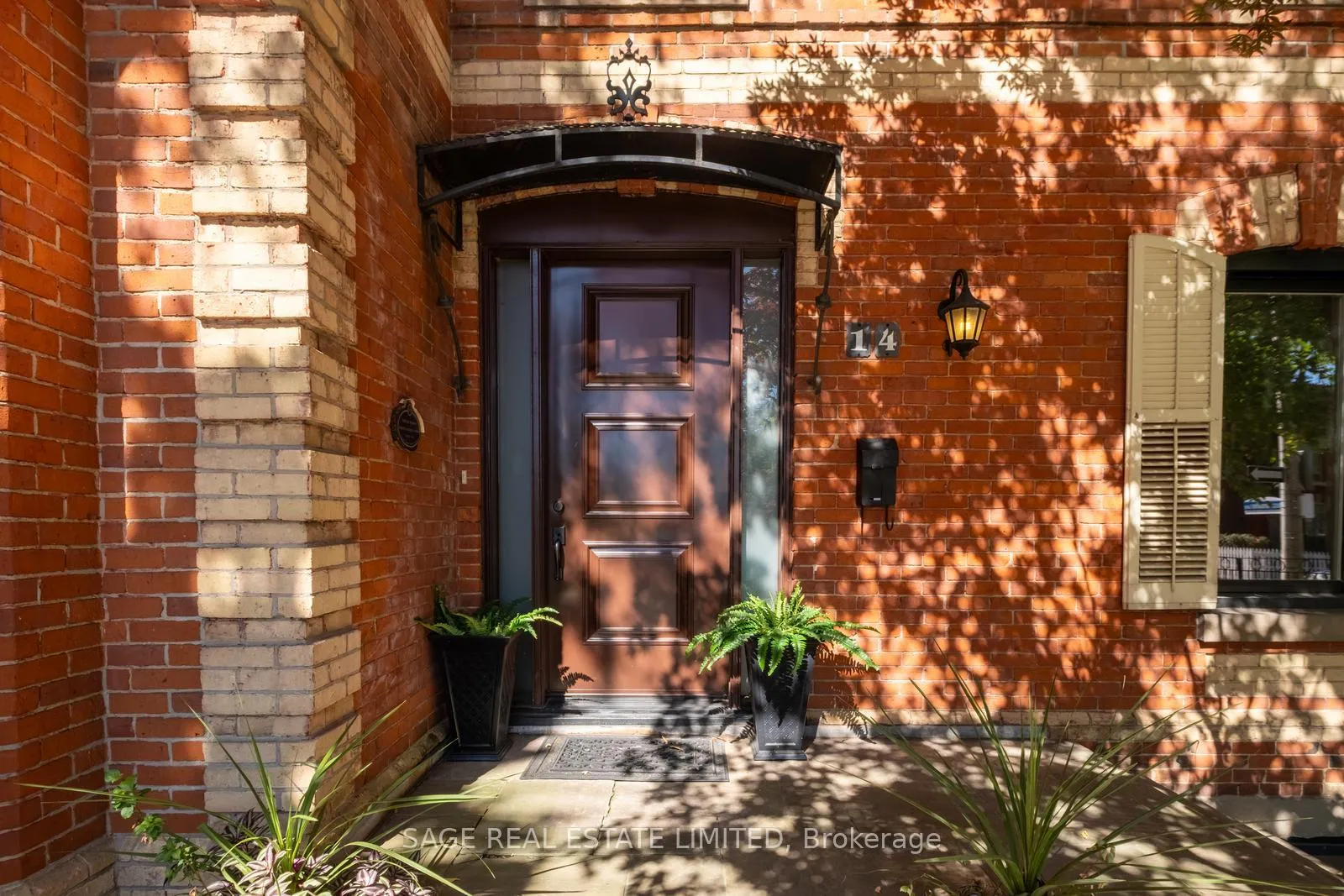 Photo 4 of 14 Halton Street, Toronto, Trinity-Bellwoods — HOMEH