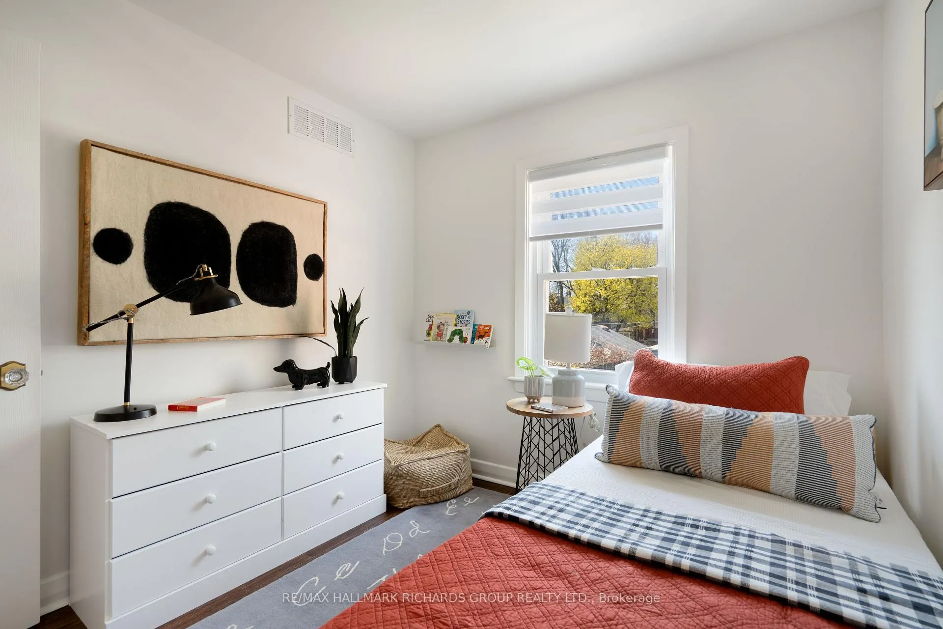 Photo 12 of 50 Wayland Avenue, Toronto, East End-Danforth — HOMEH