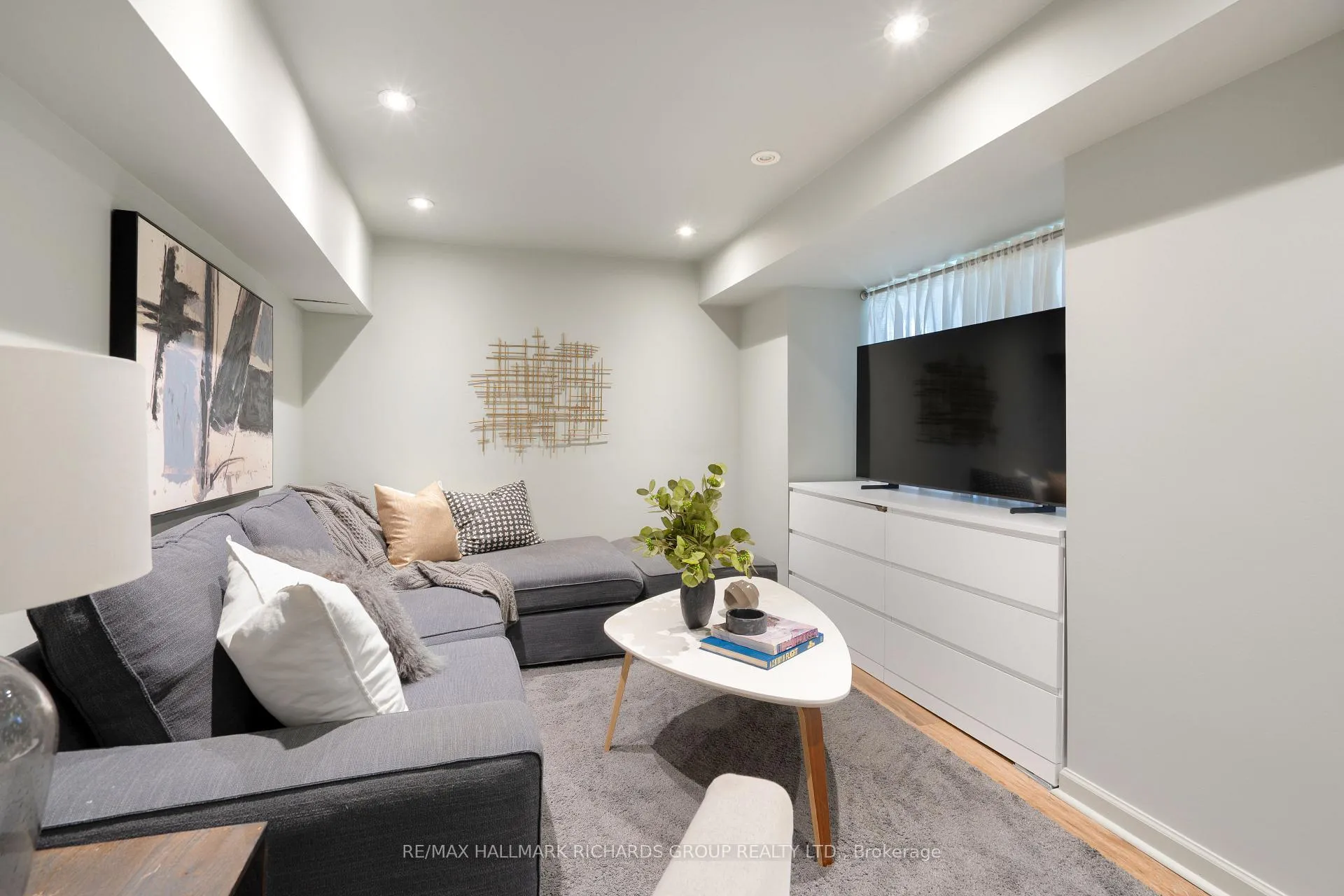 Photo 14 of 50 Wayland Avenue, Toronto, East End-Danforth — HOMEH