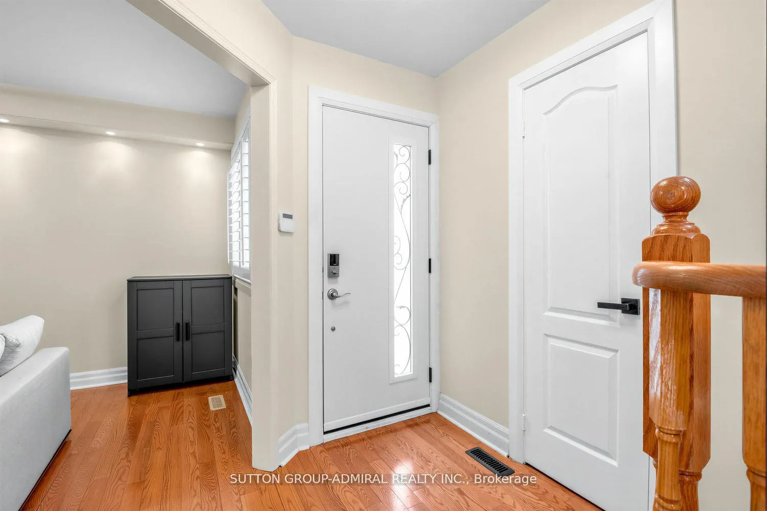 Photo 6 of 68 Redondo Drive, Vaughan, Beverley Glen — HOMEH