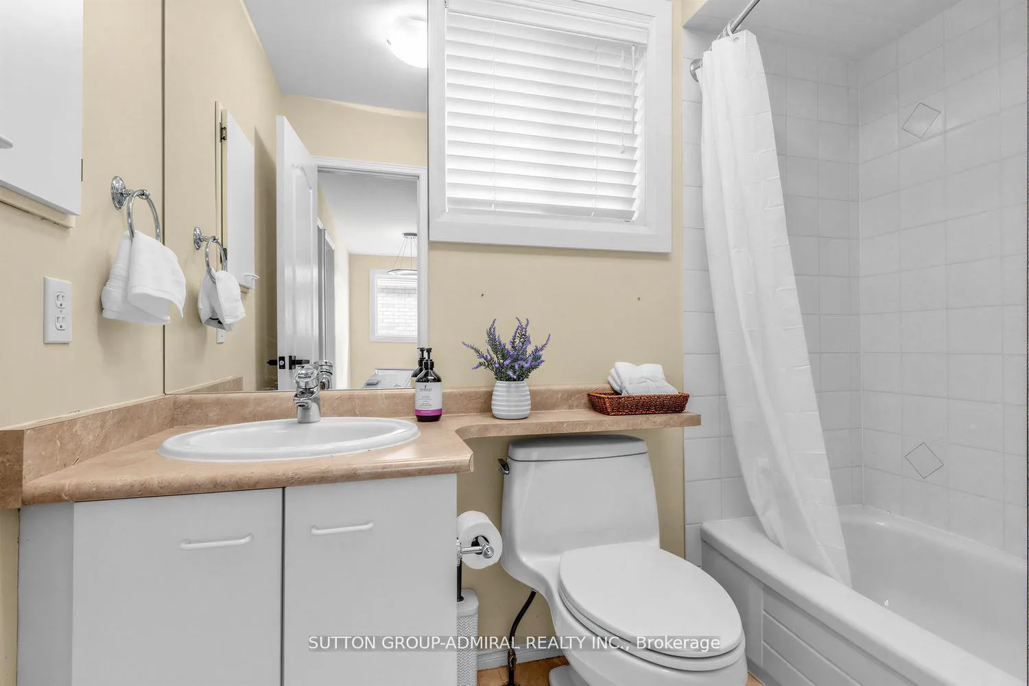 Photo 25 of 68 Redondo Drive, Vaughan, Beverley Glen — HOMEH