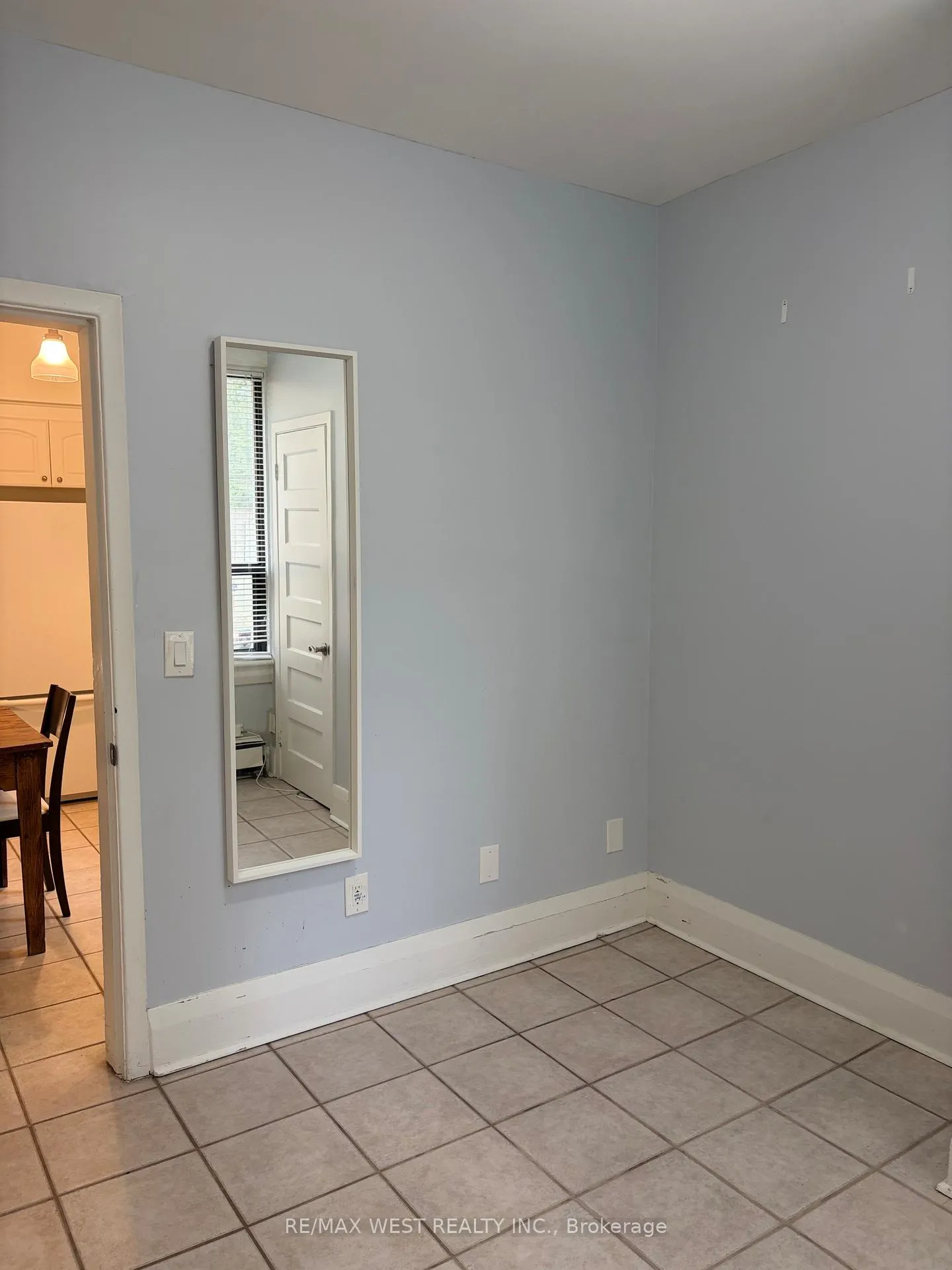 Photo 16 of Unit Main/Bsmt, 108 Springhurst Avenue, Toronto, South Parkdale — HOMEH