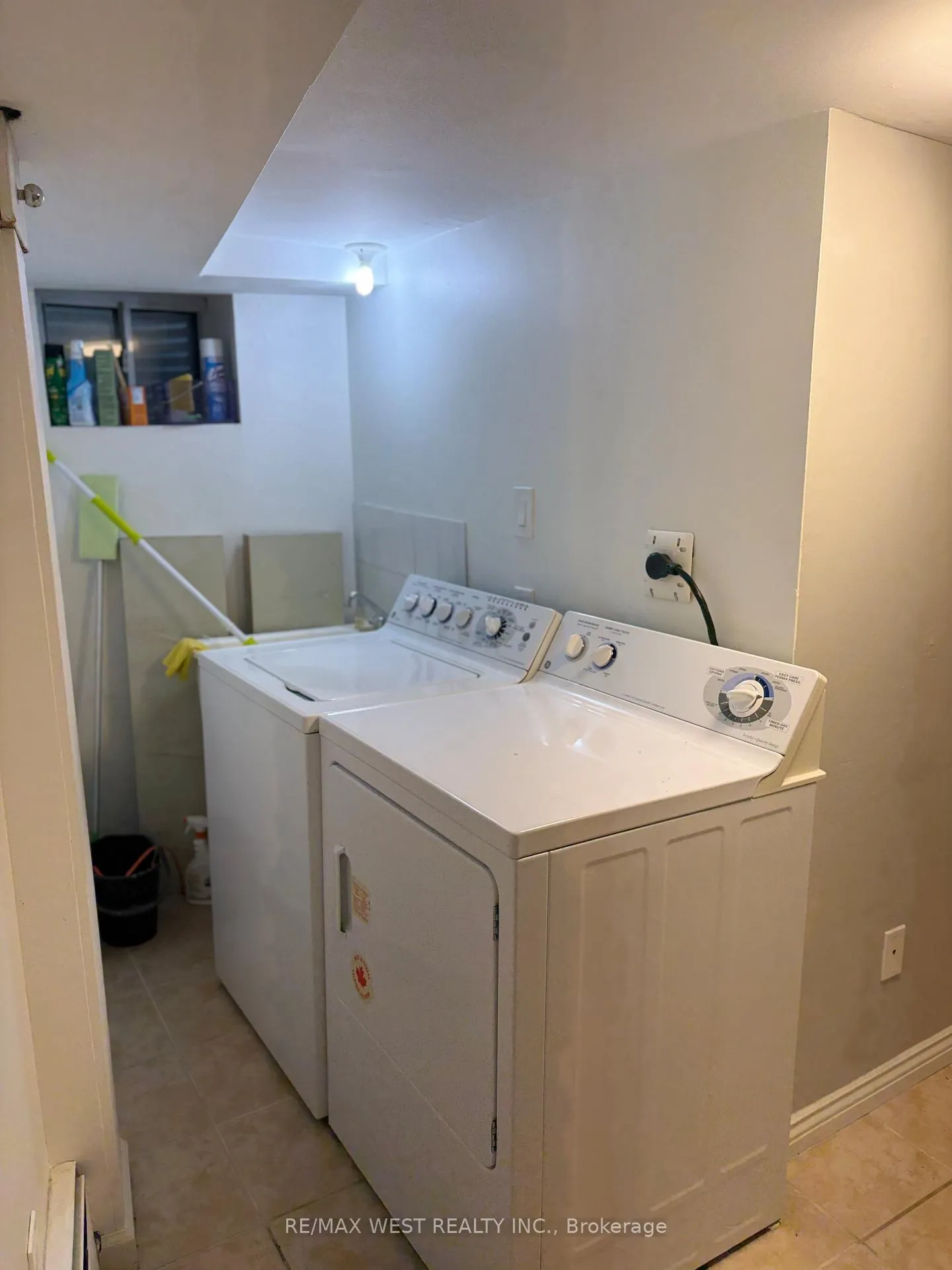 Photo 19 of Unit Main/Bsmt, 108 Springhurst Avenue, Toronto, South Parkdale — HOMEH