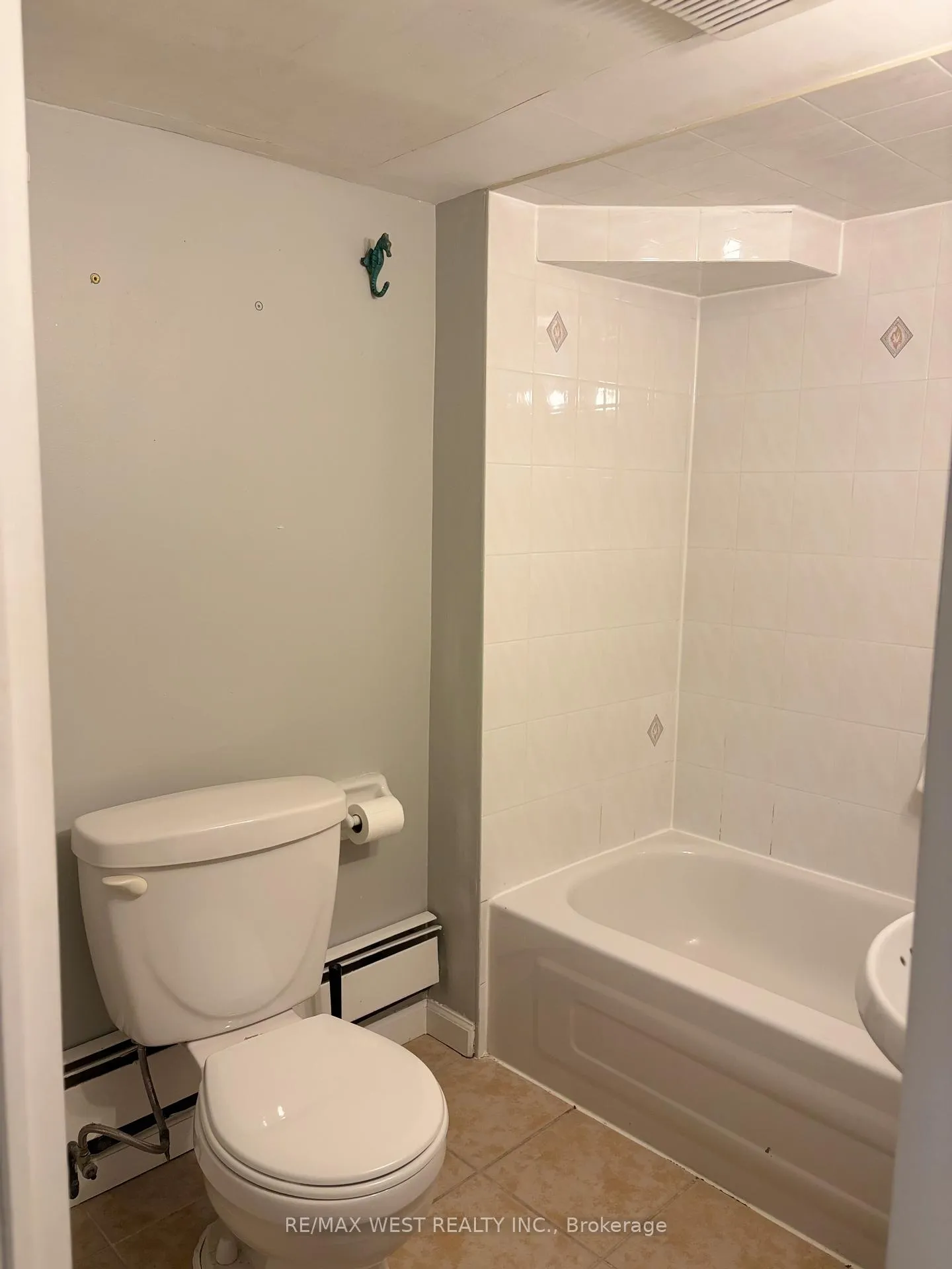 Photo 21 of Unit Main/Bsmt, 108 Springhurst Avenue, Toronto, South Parkdale — HOMEH