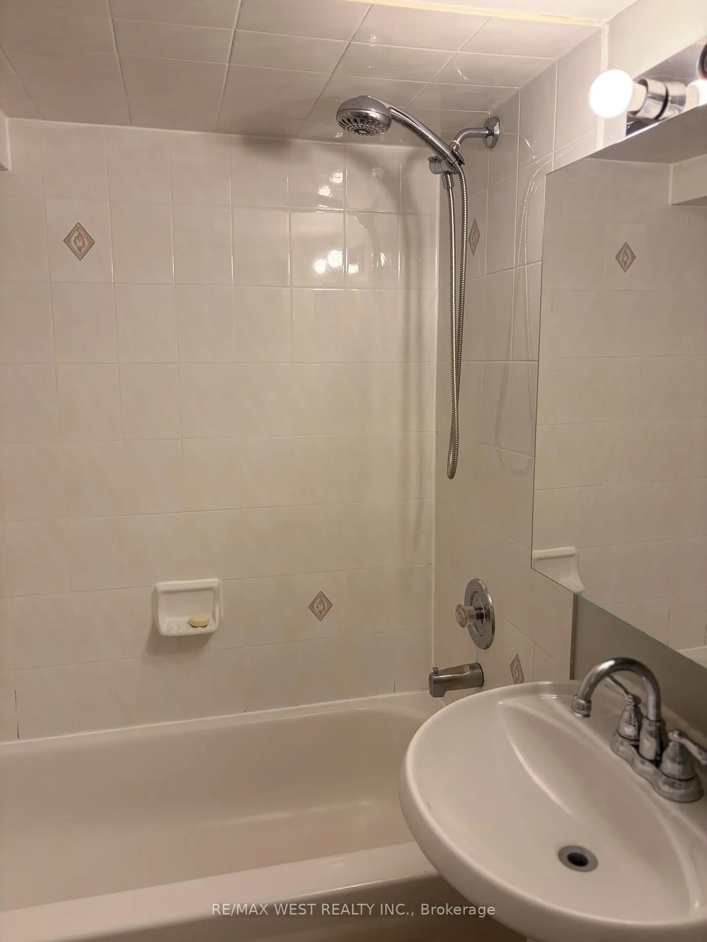 Photo 22 of Unit Main/Bsmt, 108 Springhurst Avenue, Toronto, South Parkdale — HOMEH