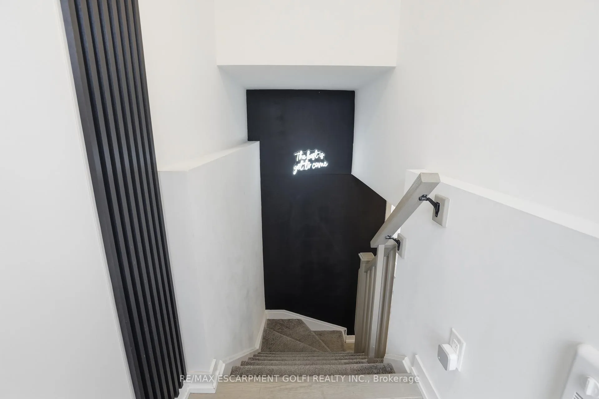 Photo 3 of Unit 413, 4263 Fourth Avenue, Niagara Falls, Downtown — HOMEH