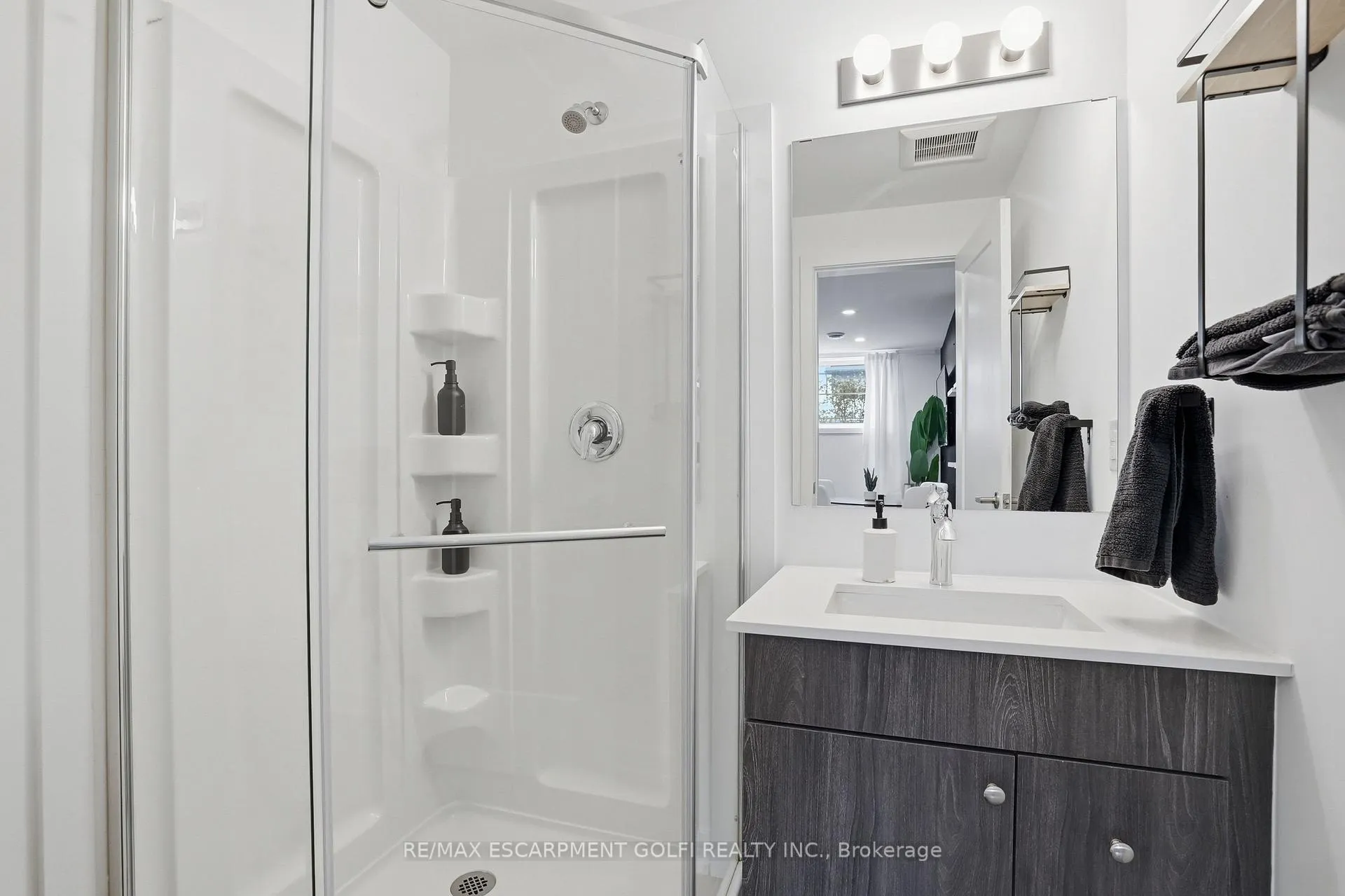 Photo 10 of Unit 413, 4263 Fourth Avenue, Niagara Falls, Downtown — HOMEH