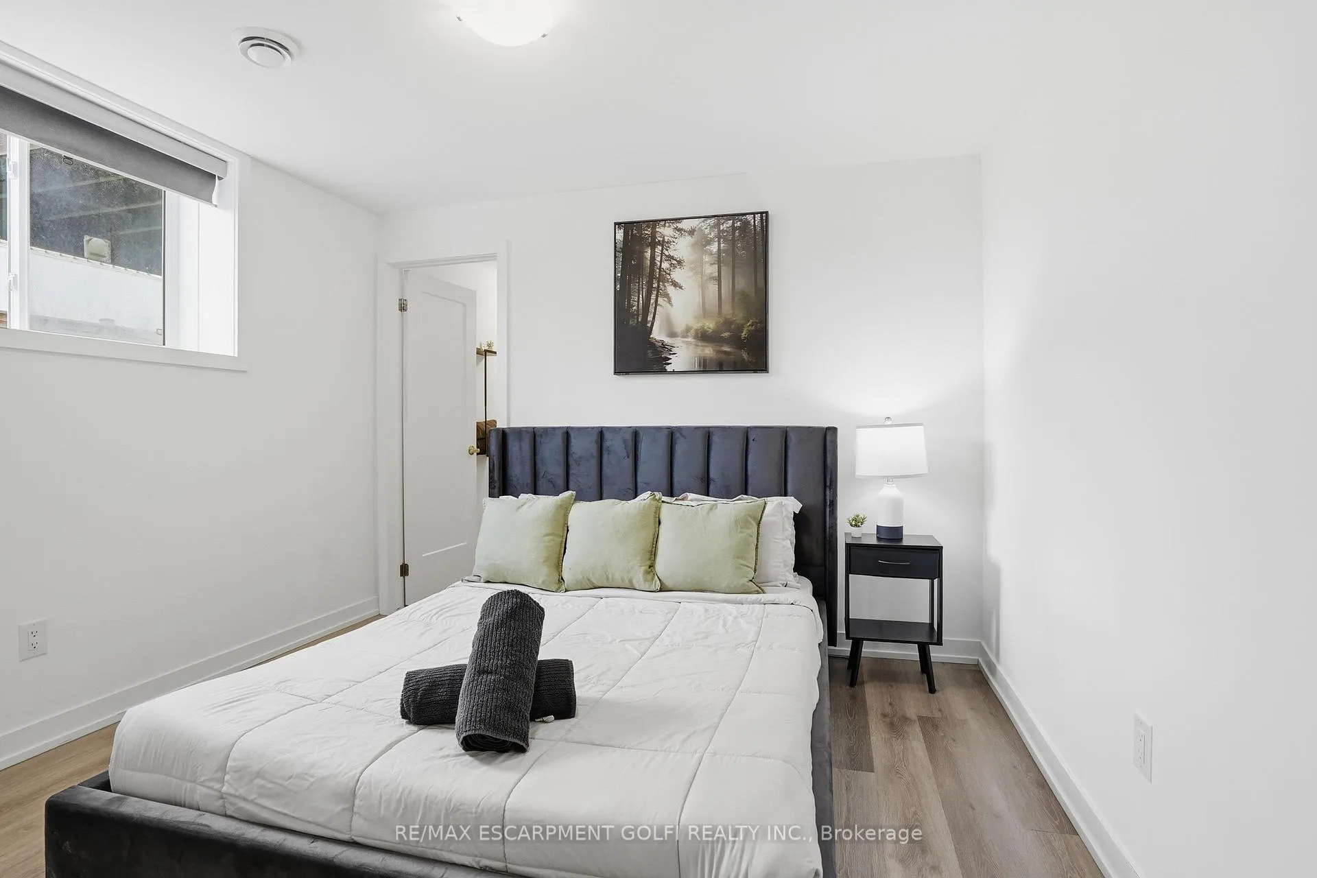 Photo 11 of Unit 413, 4263 Fourth Avenue, Niagara Falls, Downtown — HOMEH