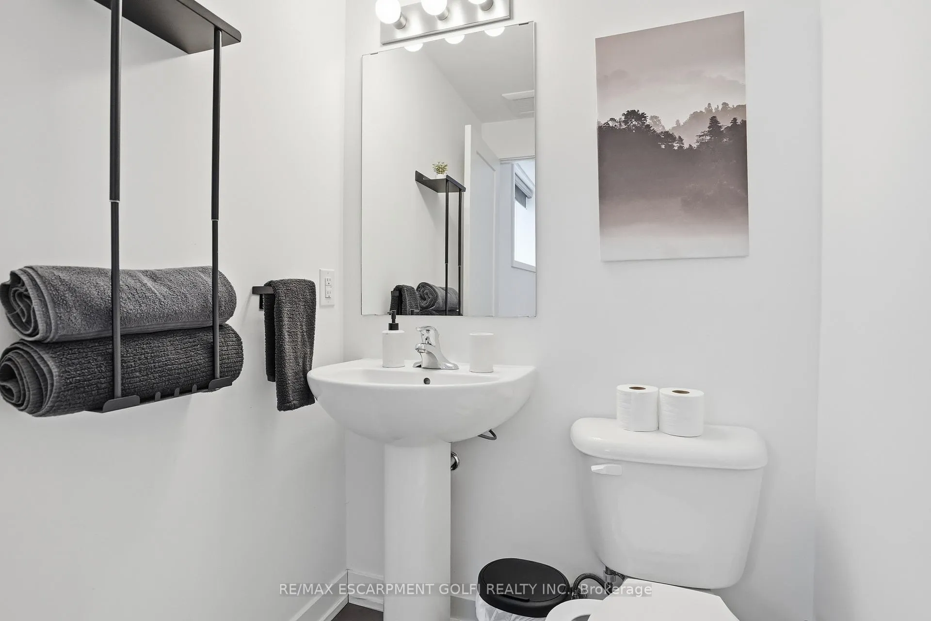 Photo 12 of Unit 413, 4263 Fourth Avenue, Niagara Falls, Downtown — HOMEH