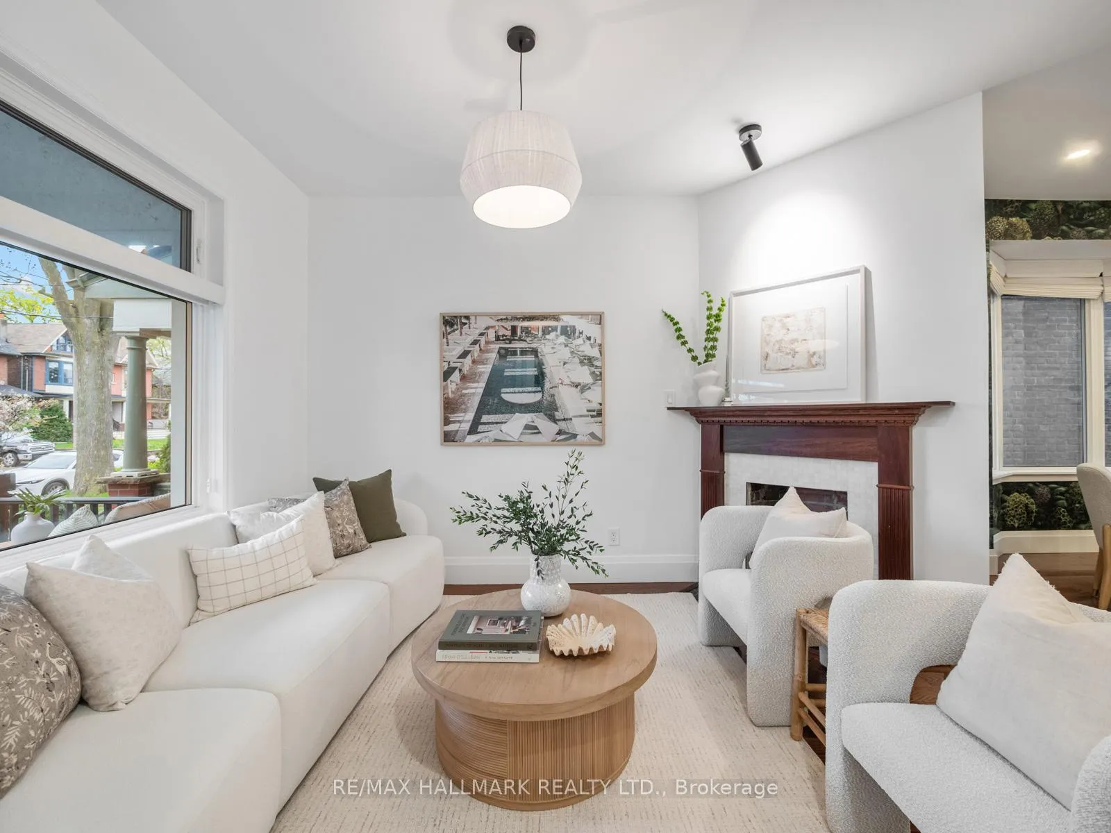 Photo 4 of 16 Bain Avenue, Toronto, North Riverdale — HOMEH