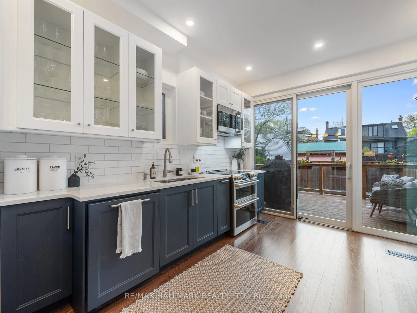 Photo 12 of 16 Bain Avenue, Toronto, North Riverdale — HOMEH